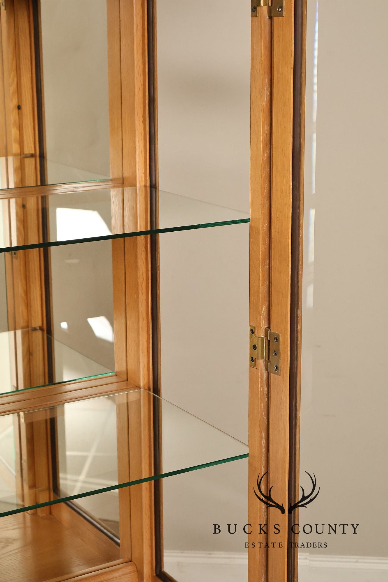 Hespeler Furniture Light Oak Illuminated China Cabinet