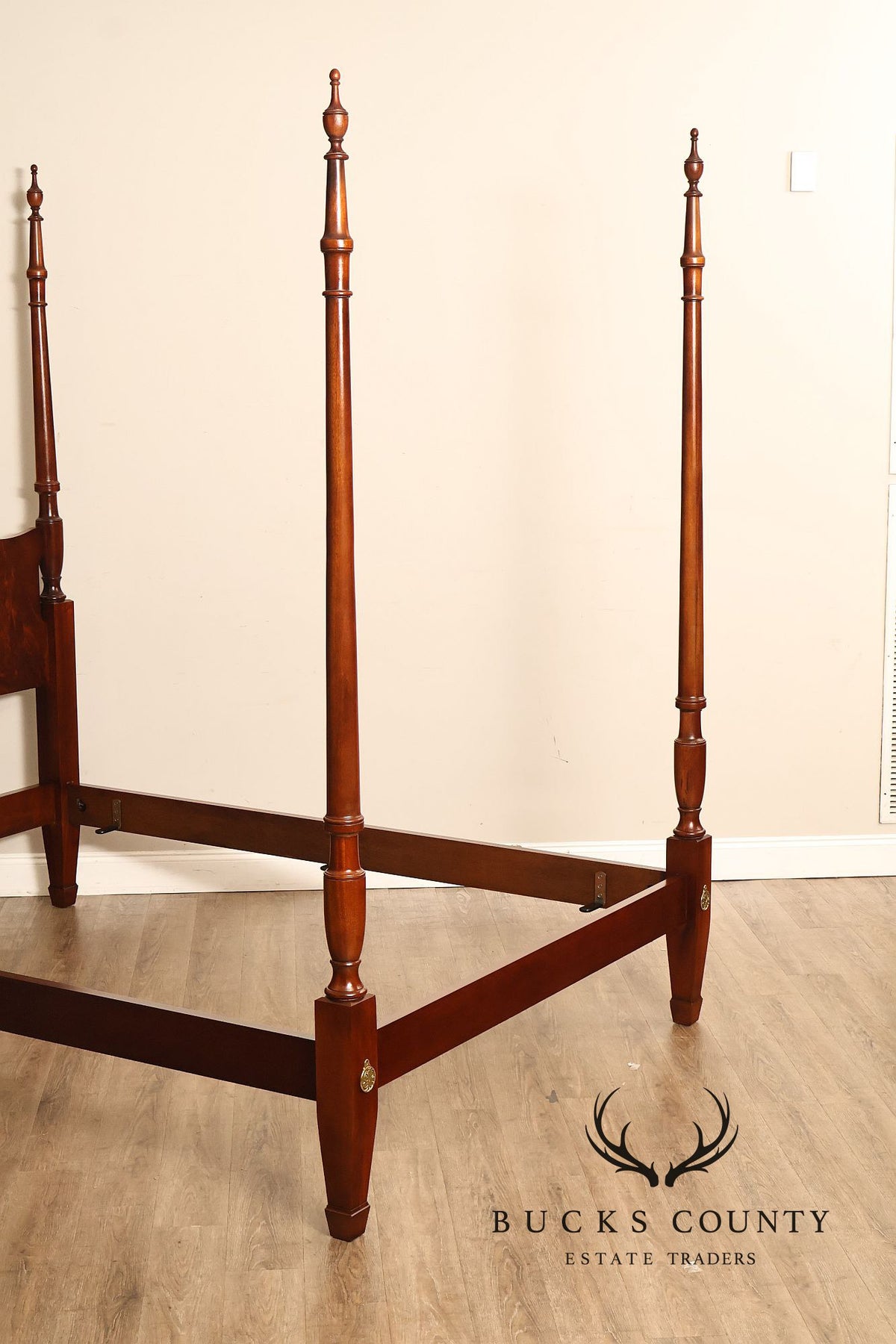 Hickory Chair Co. Georgian Style Queen Size Mahogany Four Poster Bed