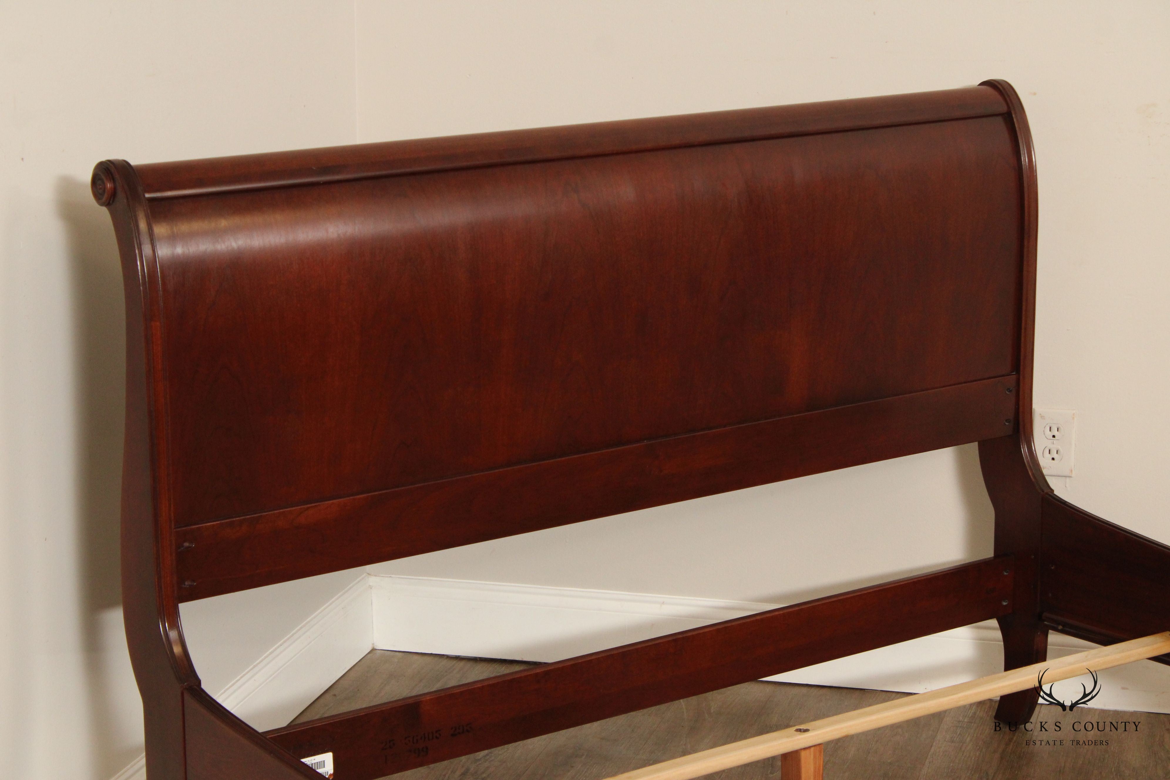 Ethan Allen 'Medallion' Queen Size Cherry Sleigh Bed