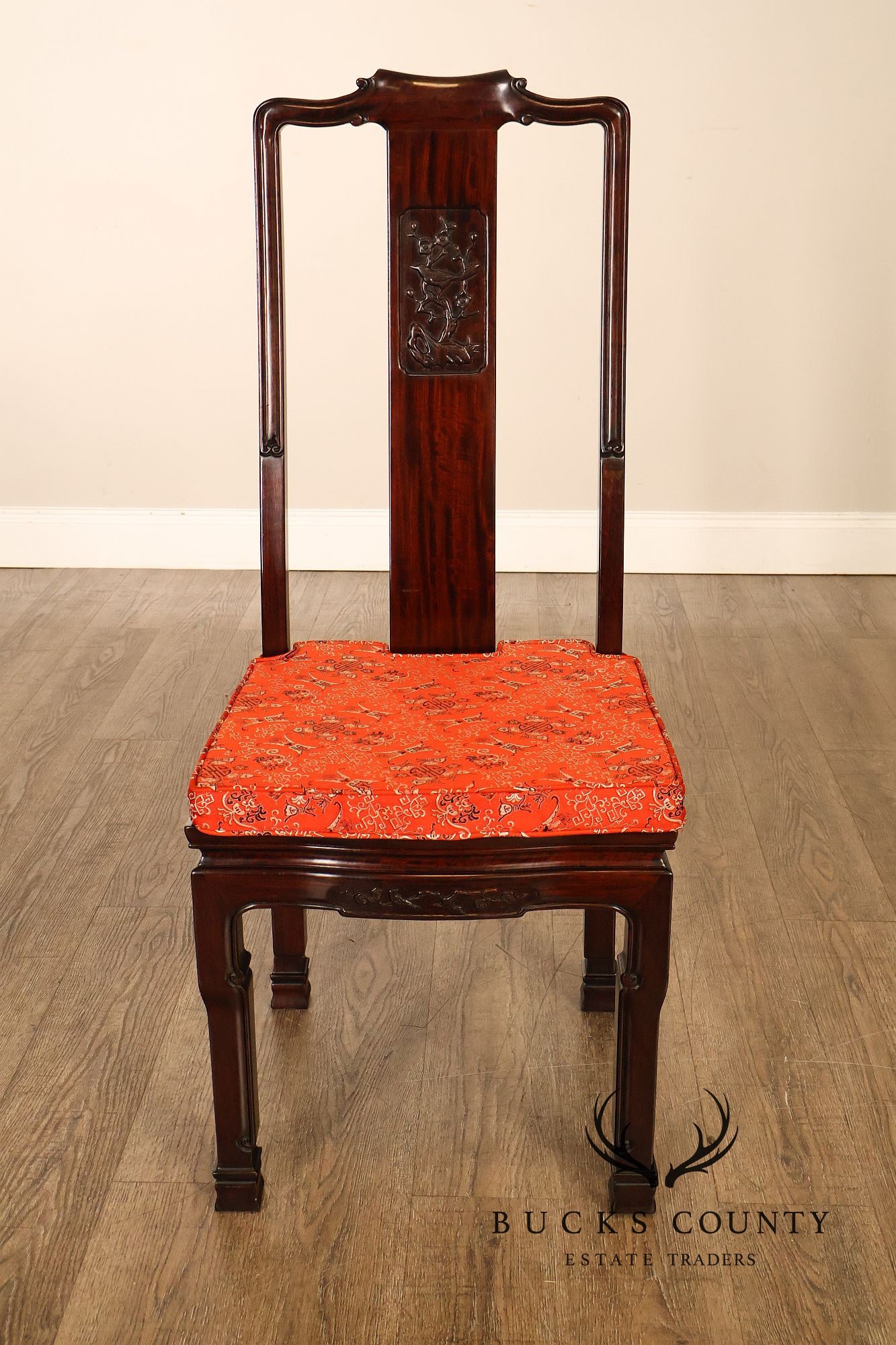 Chinese Style Set Of Eight Rosewood Dining Chairs With Carved Splats
