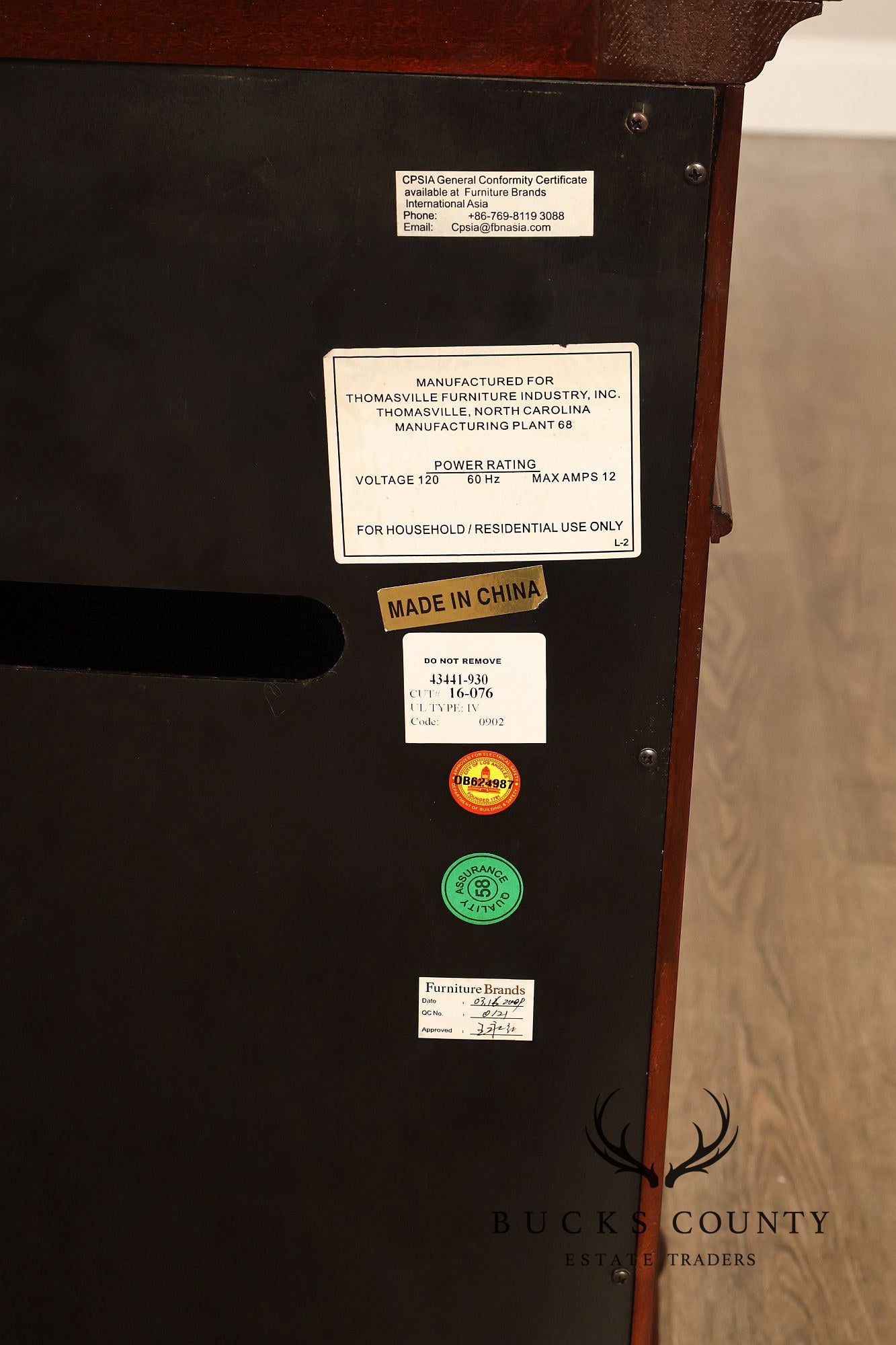 Thomasville Fredericksburg Transitional Style Entertainment Console Cabinet