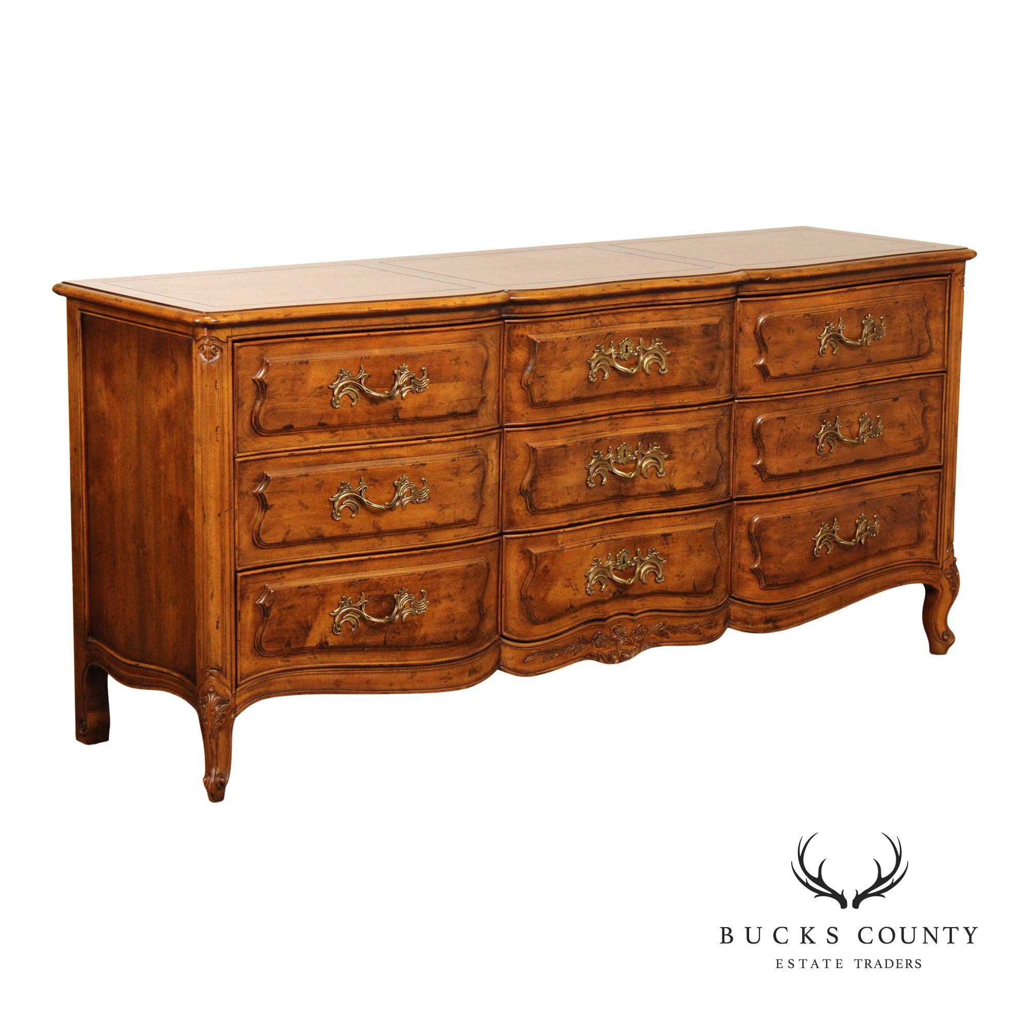 Henredon 'Villandry' French Louis XV Style Walnut Triple Dresser