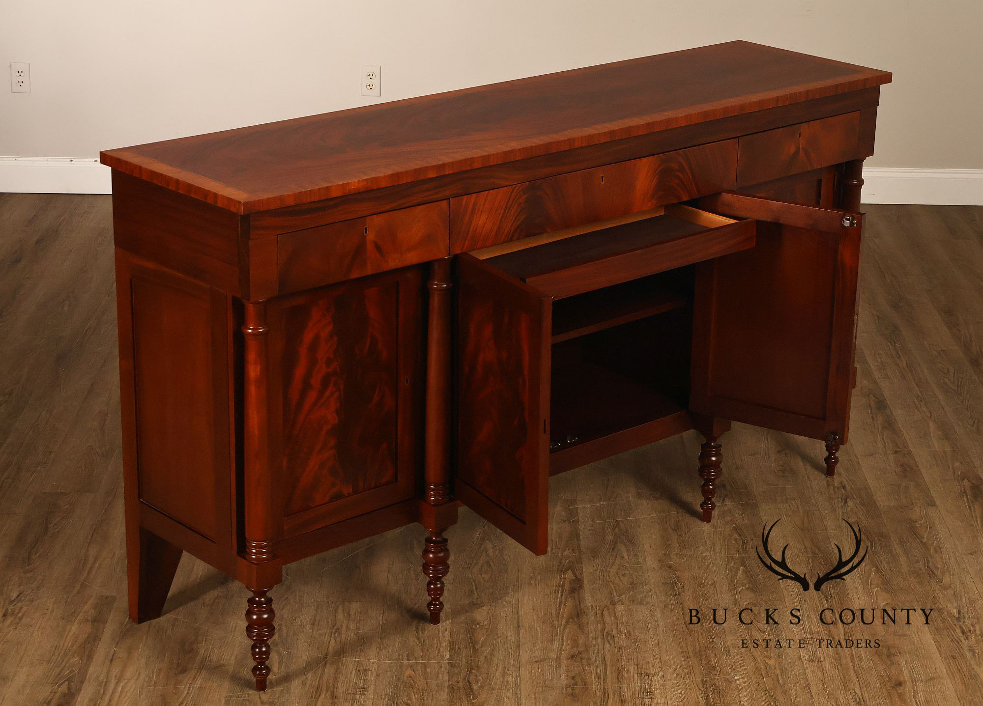 Craftique Sheraton Style Mahogany Sideboard