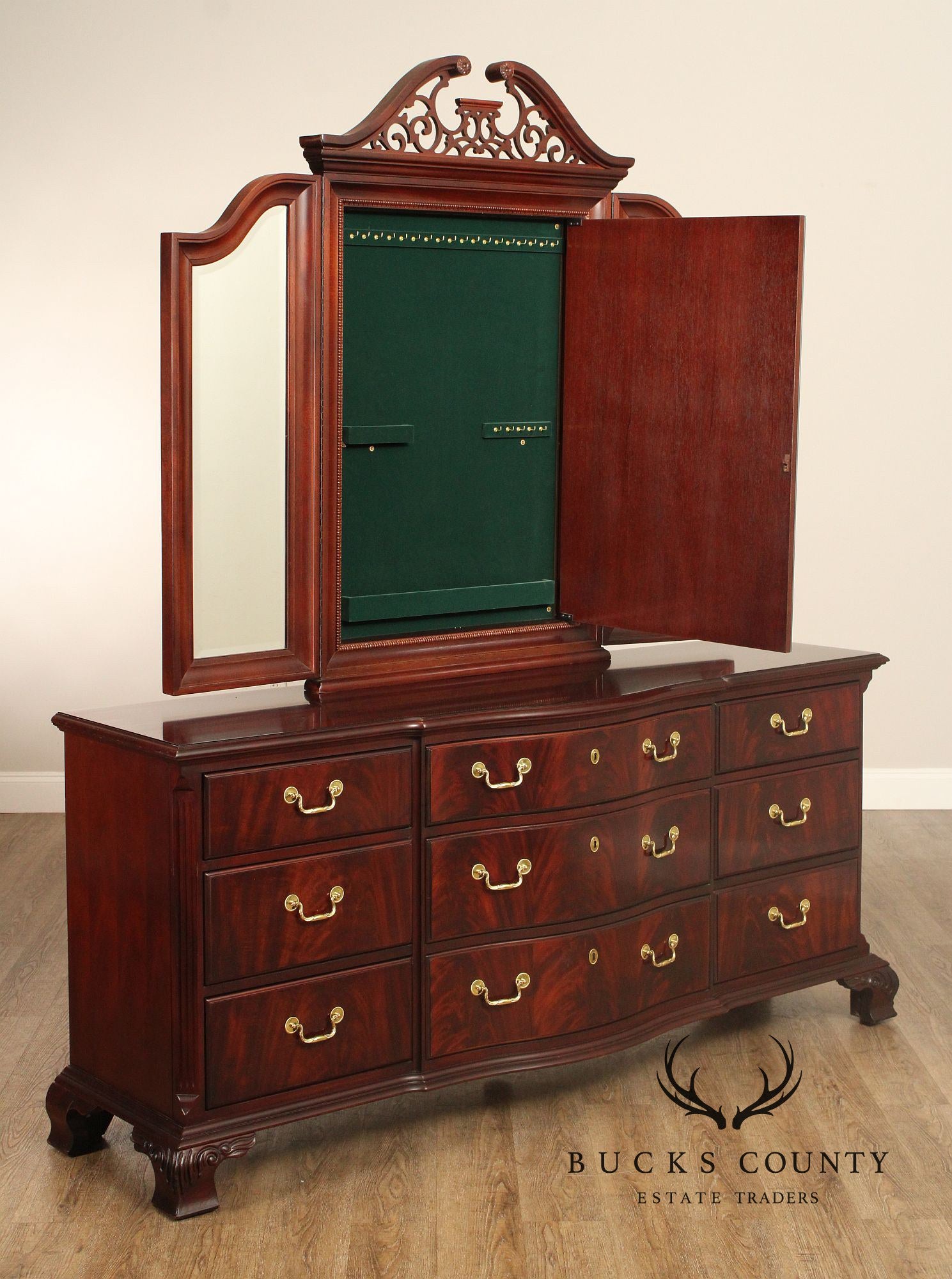 Thomasville Chippendale Style Mahogany Long Dresser and Mirror