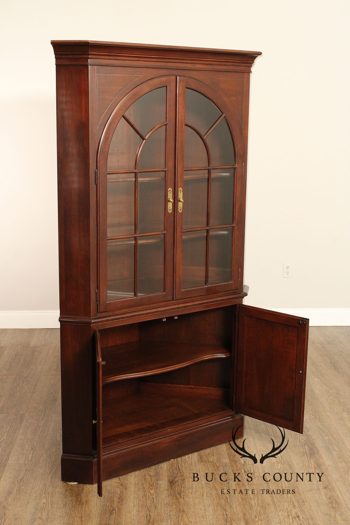 Ethan Allen 'Georgian Court' Cherry Corner Cabinet