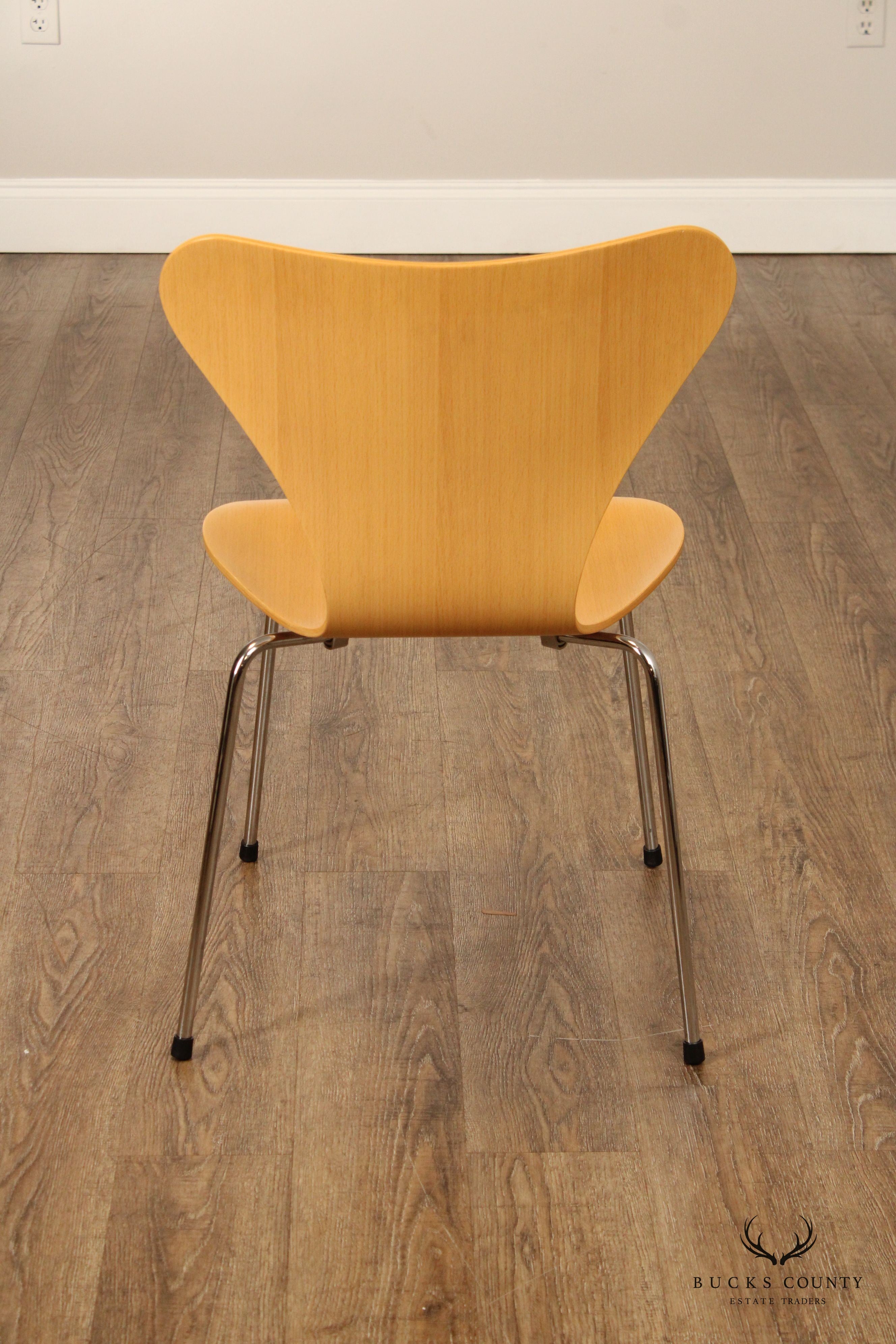 ARNE JACOBSEN FOR FRITZ HANSEN DANISH MODERN SET OF SIX DINING CHAIRS