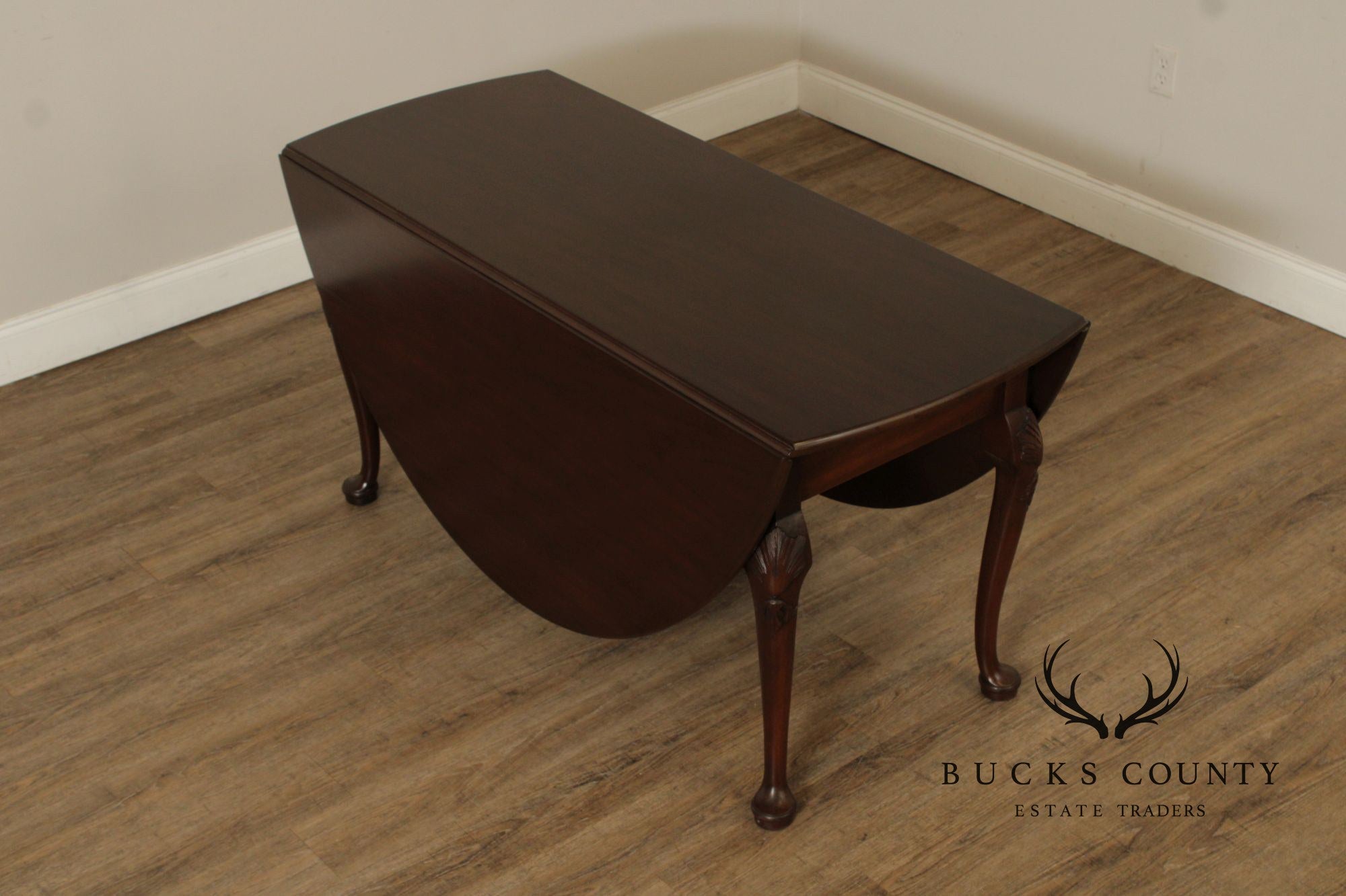 Kittinger Colonial Williamsburg Mahogany Drop Leaf Dining Table