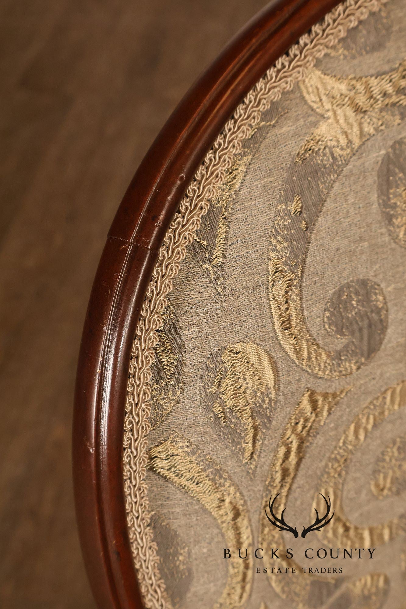 Hepplewhite Inspired Set Of Eight Mahogany Carved Oval Back  Dining Chairs