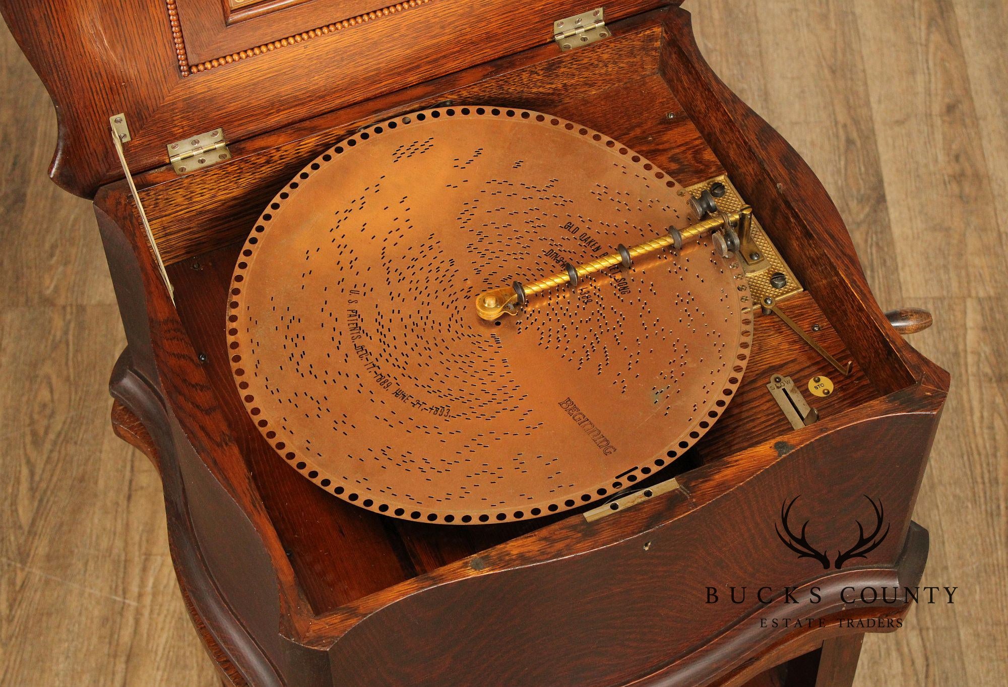 Regina Oak Music Box on Stand, with Discs