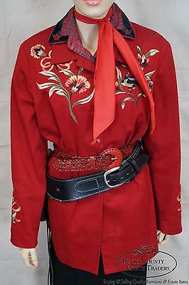 Annie Oakley Life Size Large Dressed Mannequin w/ Replica Pistol, Holster