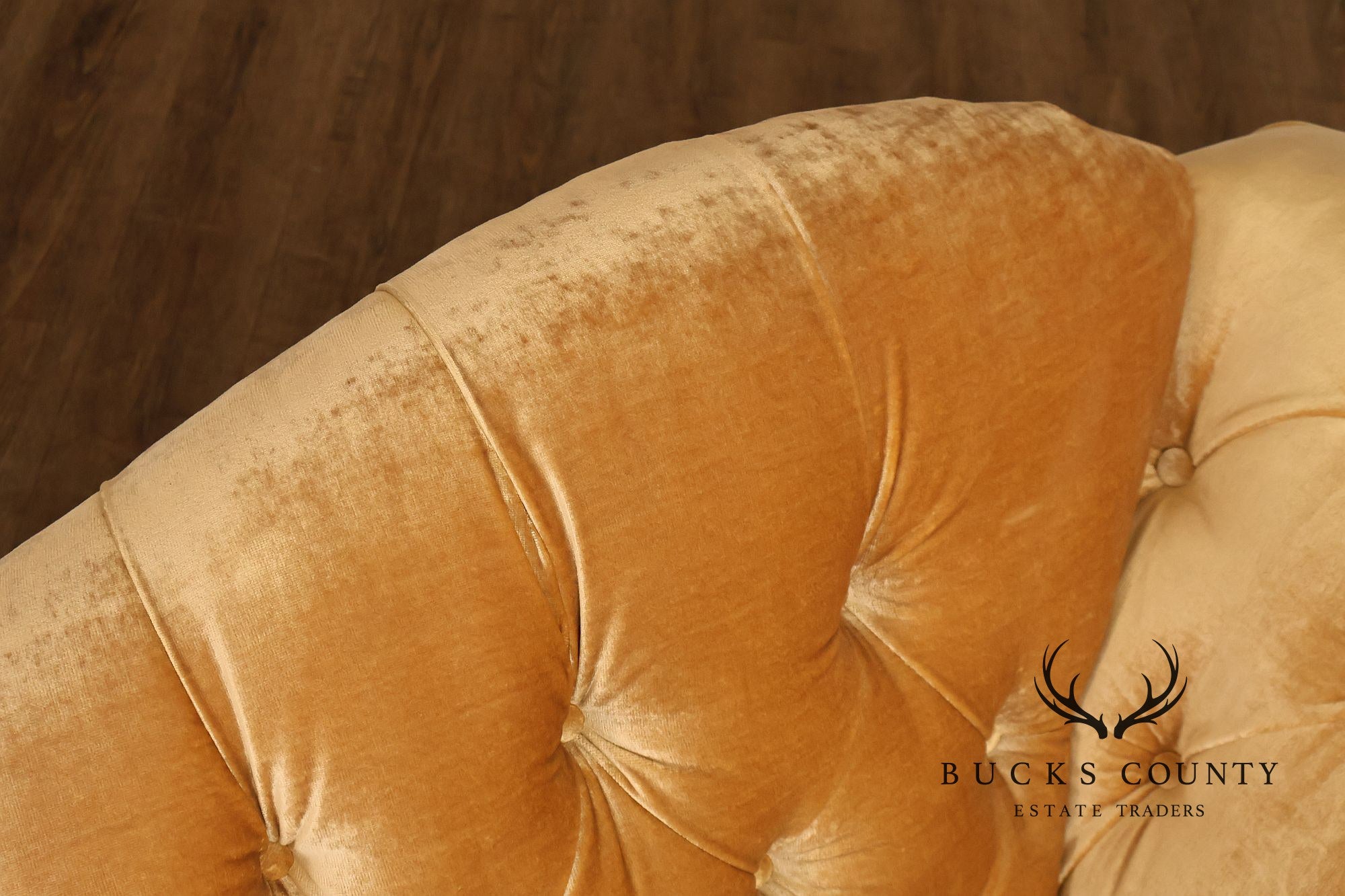 EJ Victor Victorian Revival Pair of Serpentine Tufted Velvet Sofas
