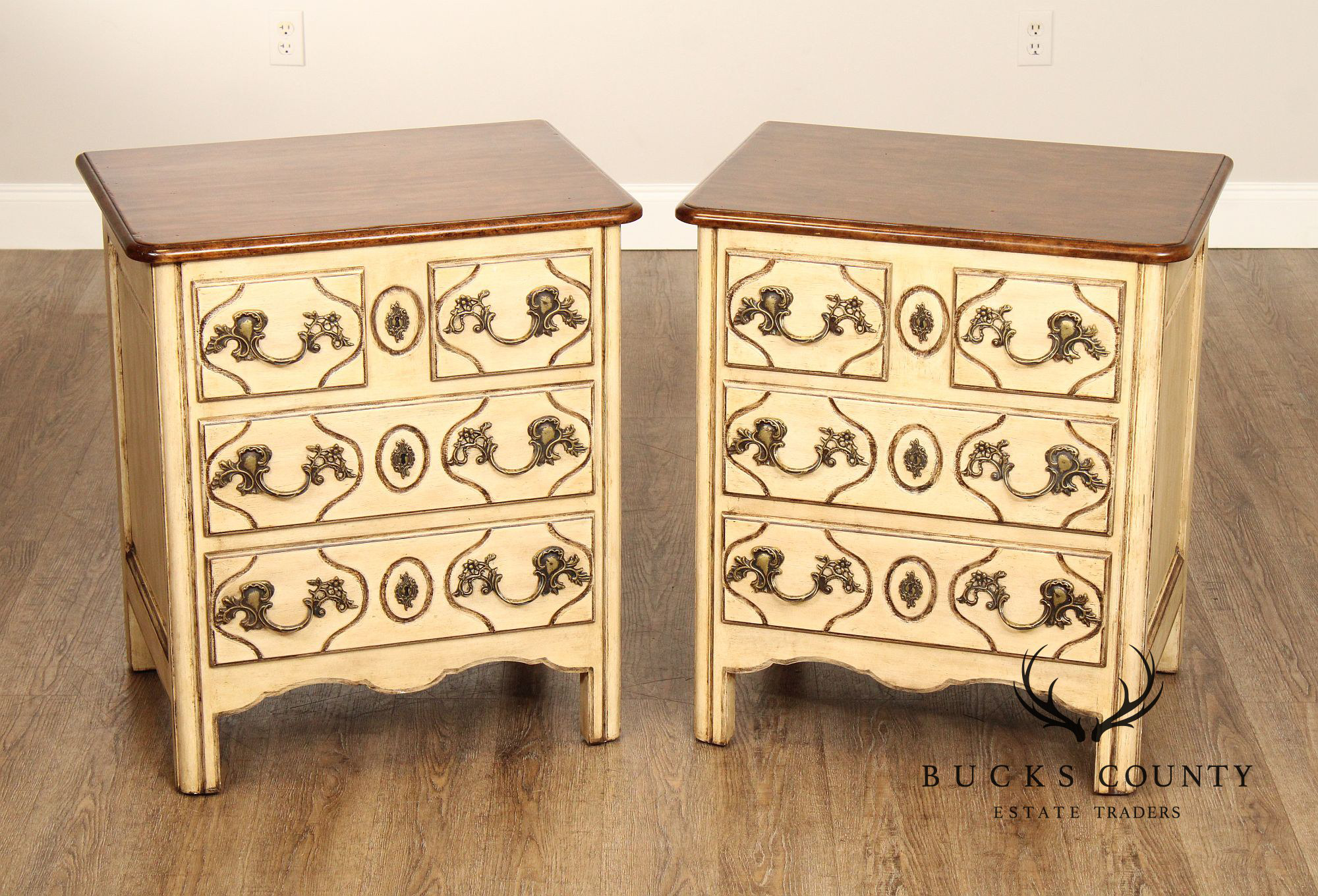 French Provincial Style Pair of Painted Nightstands Chests