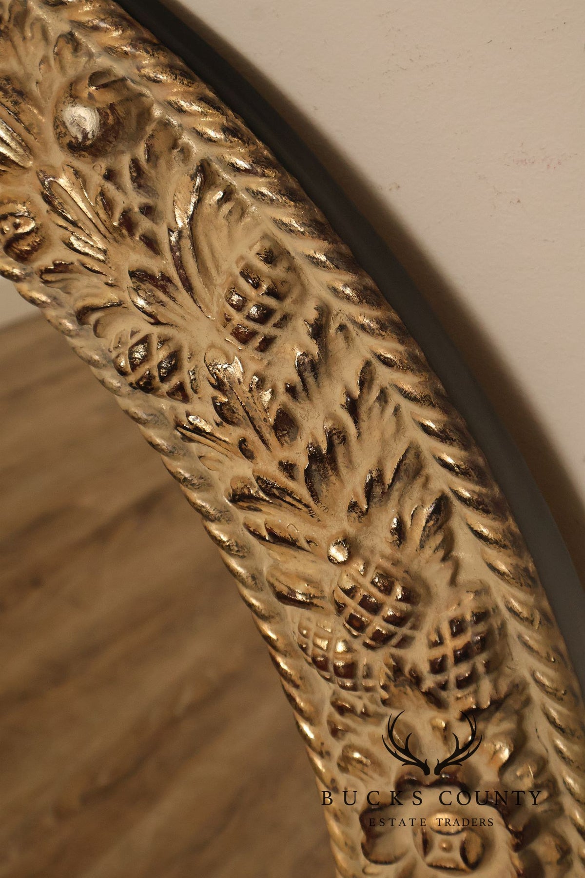 The Bombay Company 'Chardonnay' Round Carved Wall Mirror