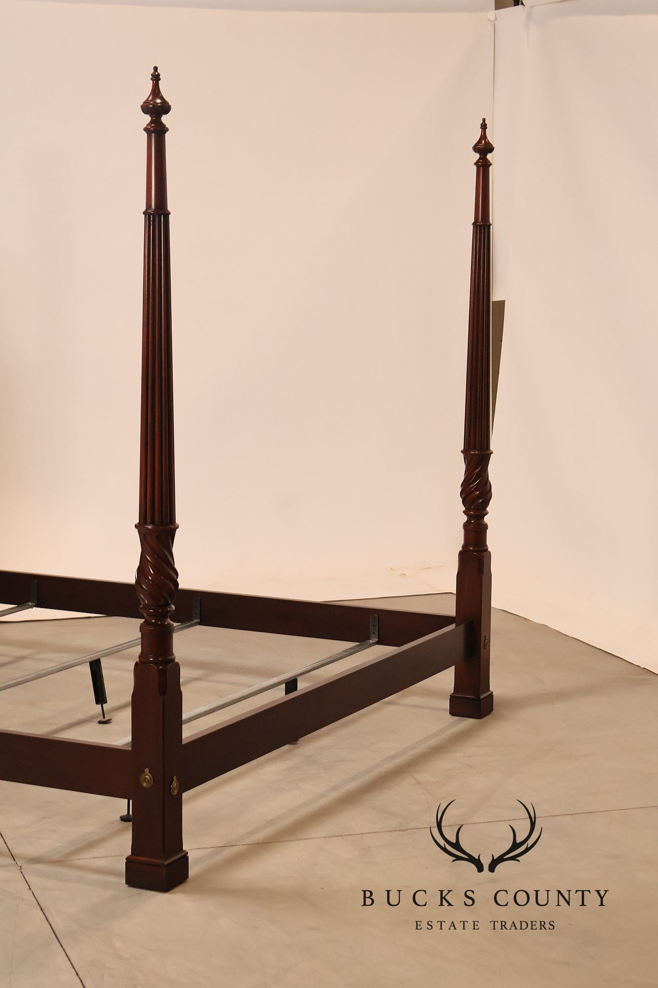 Henkel Harris King Mahogany Poster Bed