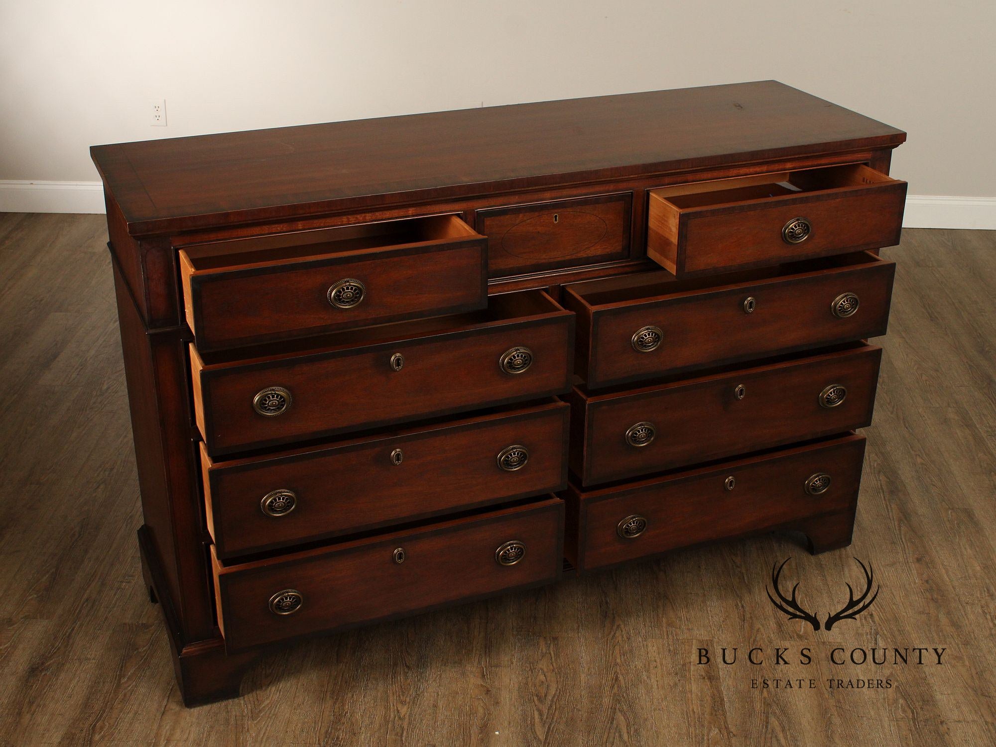 Henredon Georgian Style Mahogany Double Chest