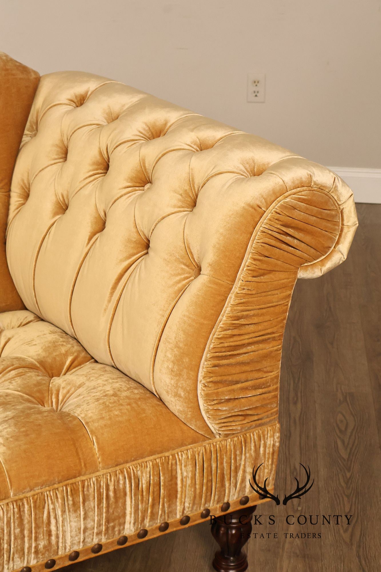 EJ Victor Victorian Revival Pair of Serpentine Tufted Velvet Sofas