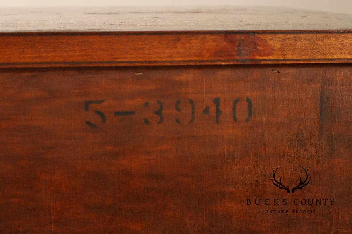 Henredon French Louis XV Style Walnut Chest of Drawers