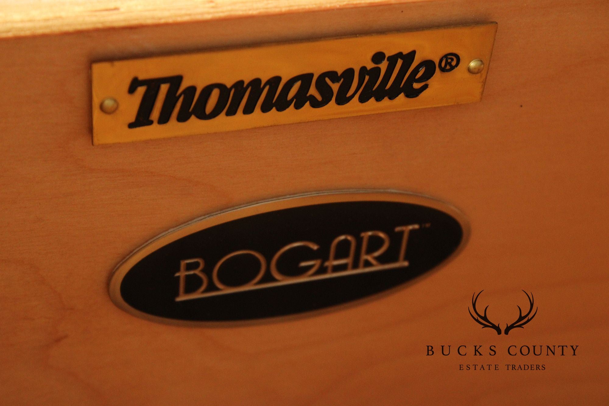 Thomasville 'Bogart' Mahogany Lingerie Chest