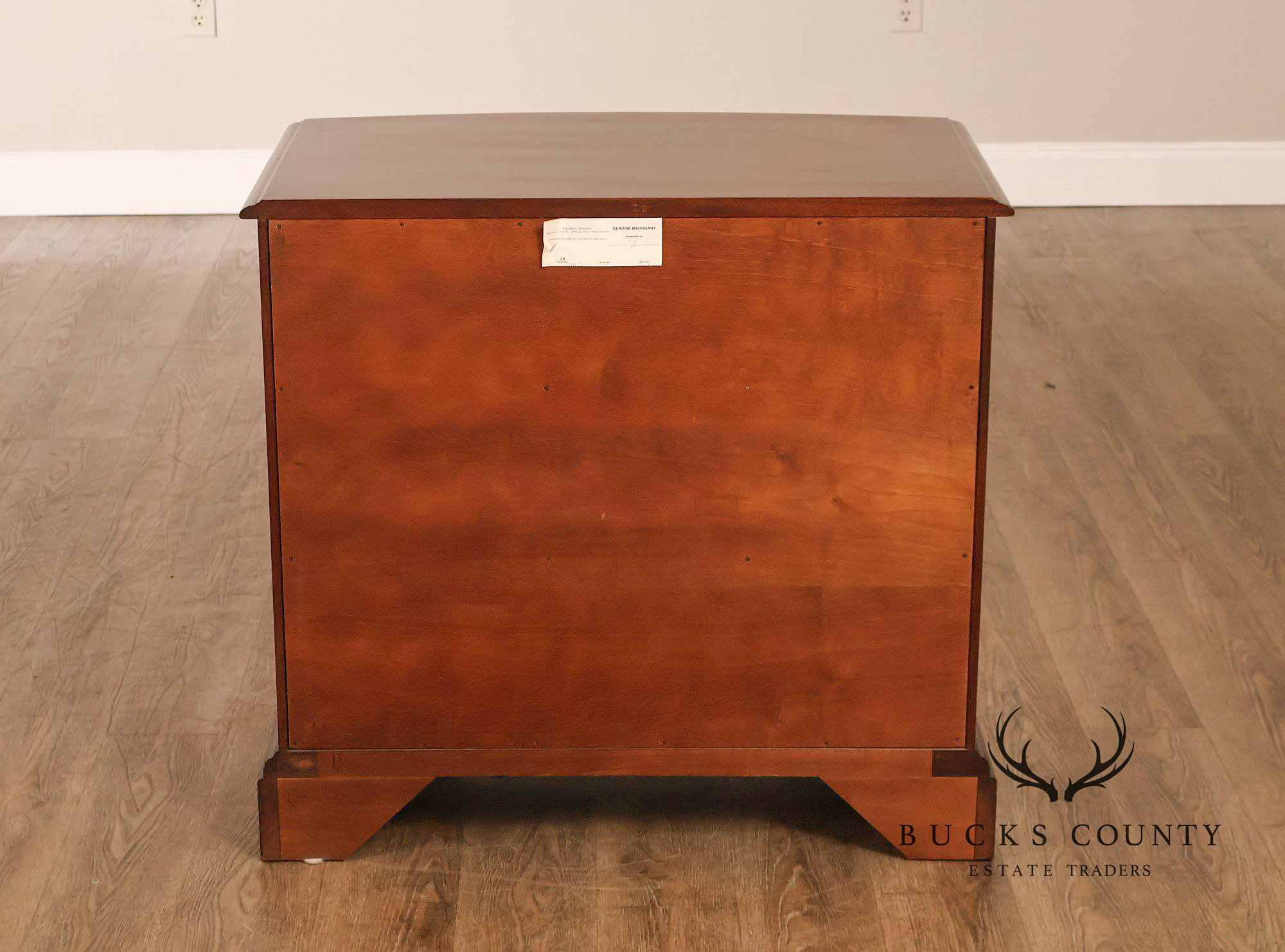 Henkel Harris Chippendale Style Pair Of Mahogany Bowfront Three-Drawer Nightstands