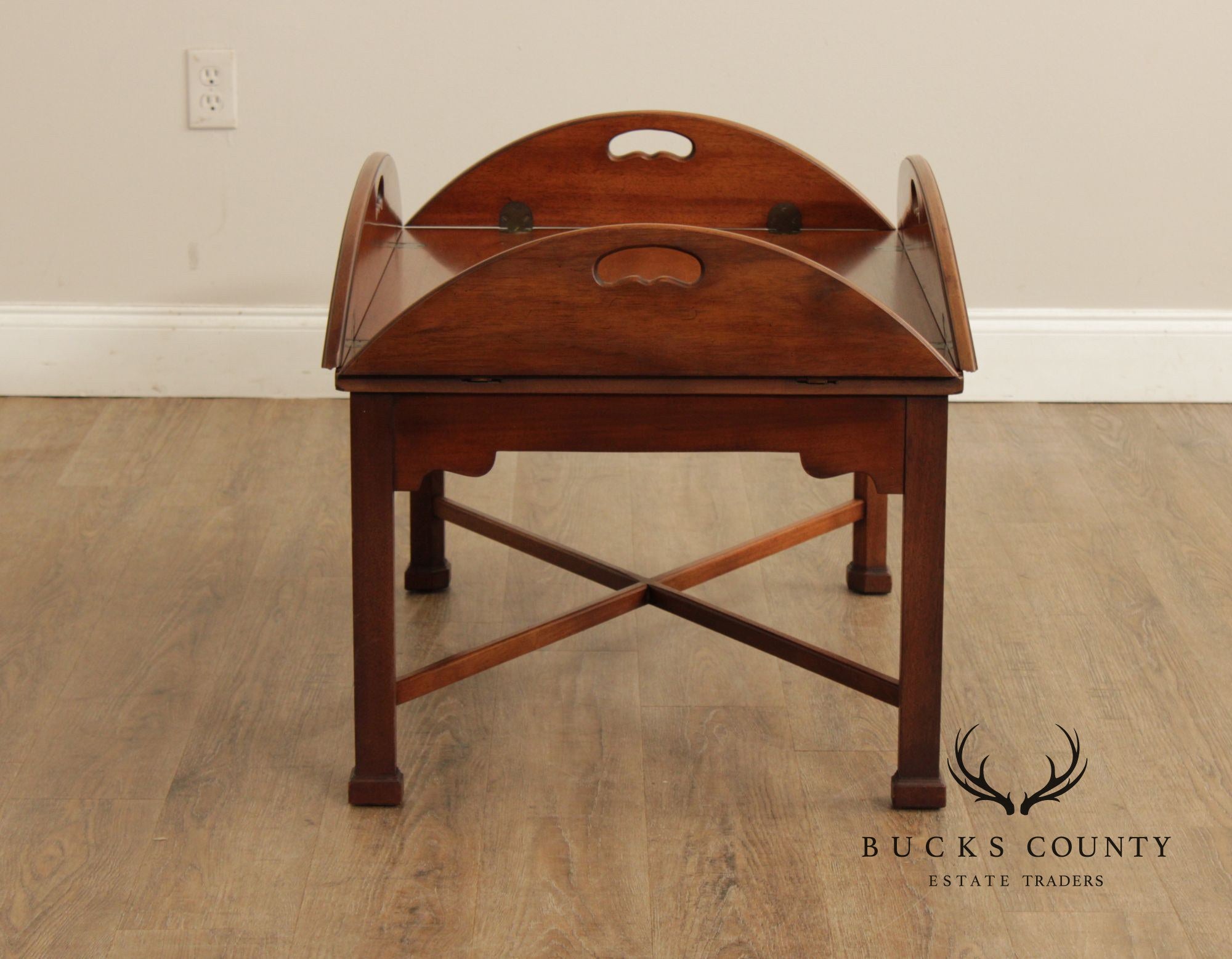 Heritage Chippendale Style Mahogany Butler's Tray Table