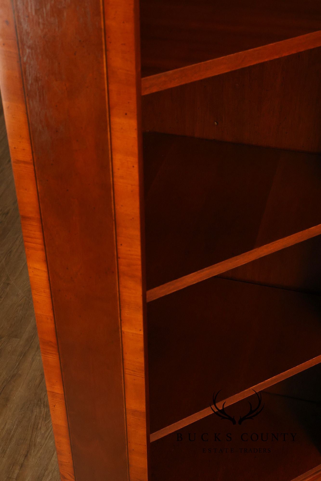 Hekman Copley Place Federal Style Pair Of Inlaid Mahogany Corner Cabinets