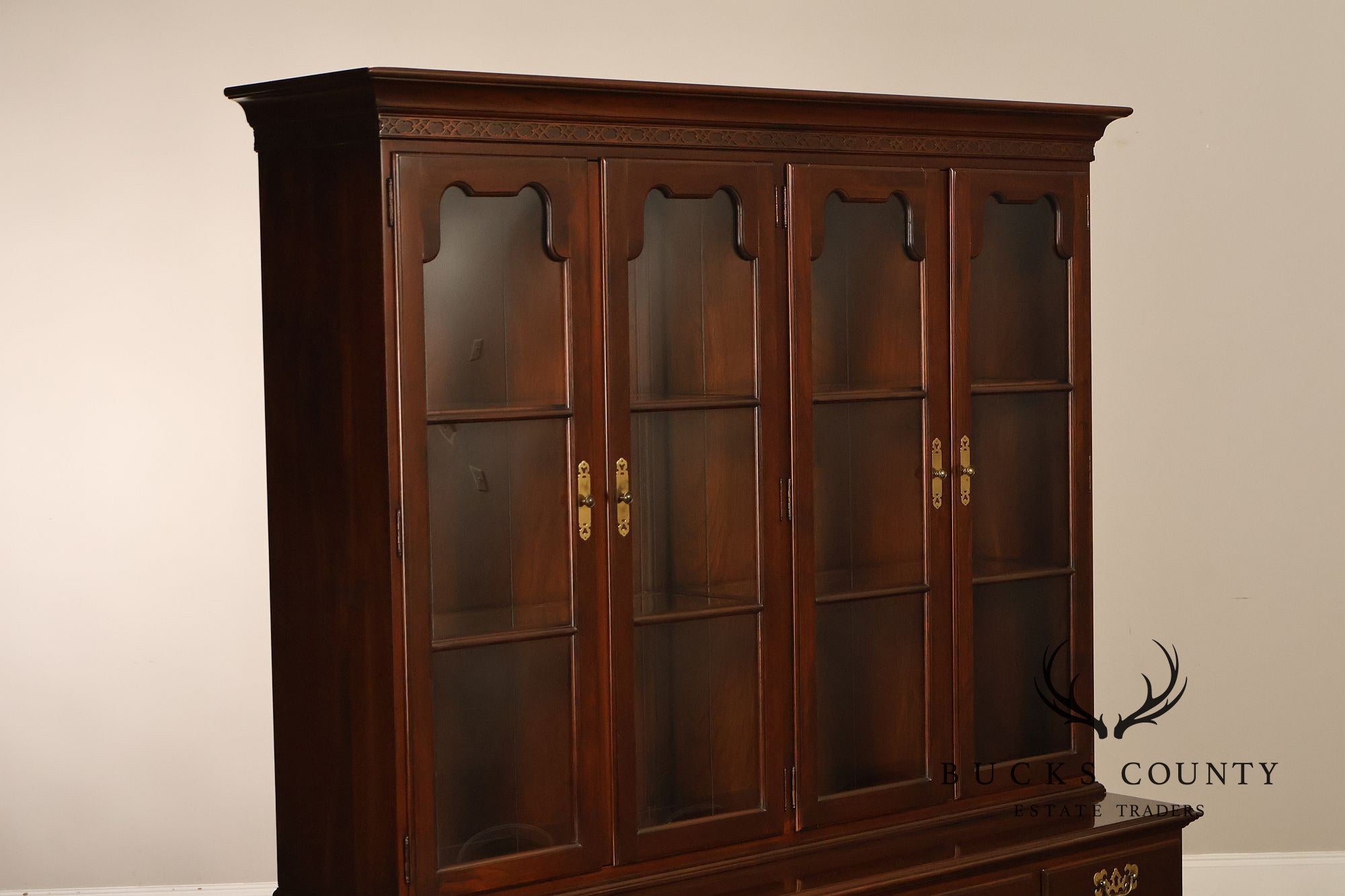 Ethan Allen 'Georgian Court' Cherry China Cabinet