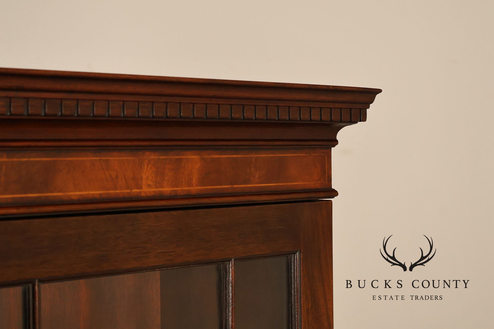 Baker Furniture Georgian Style Vintage Mahogany Breakfront Bookcase