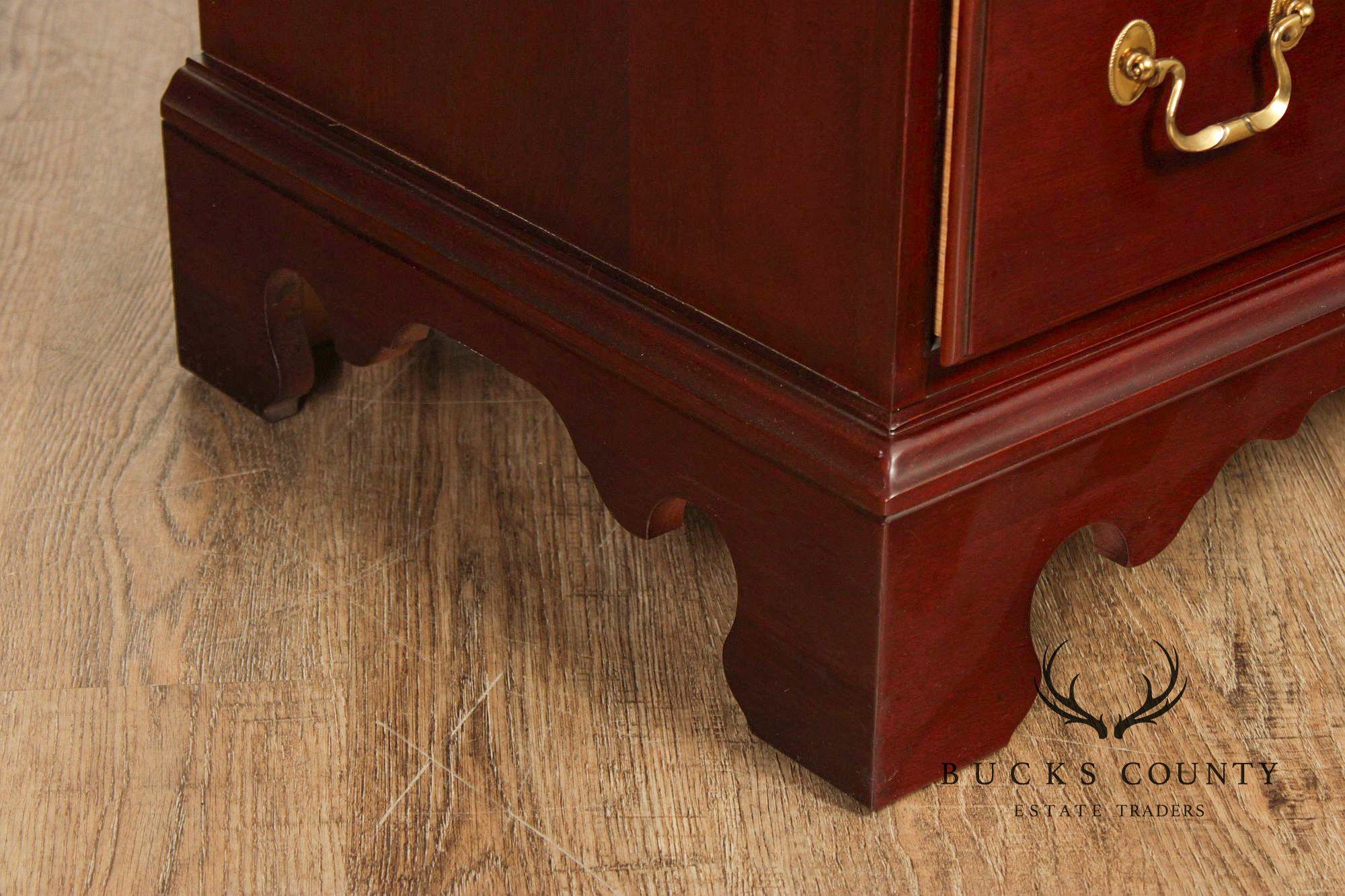 Link Taylor Heirloom Solid Mahogany Nine Drawer Dresser