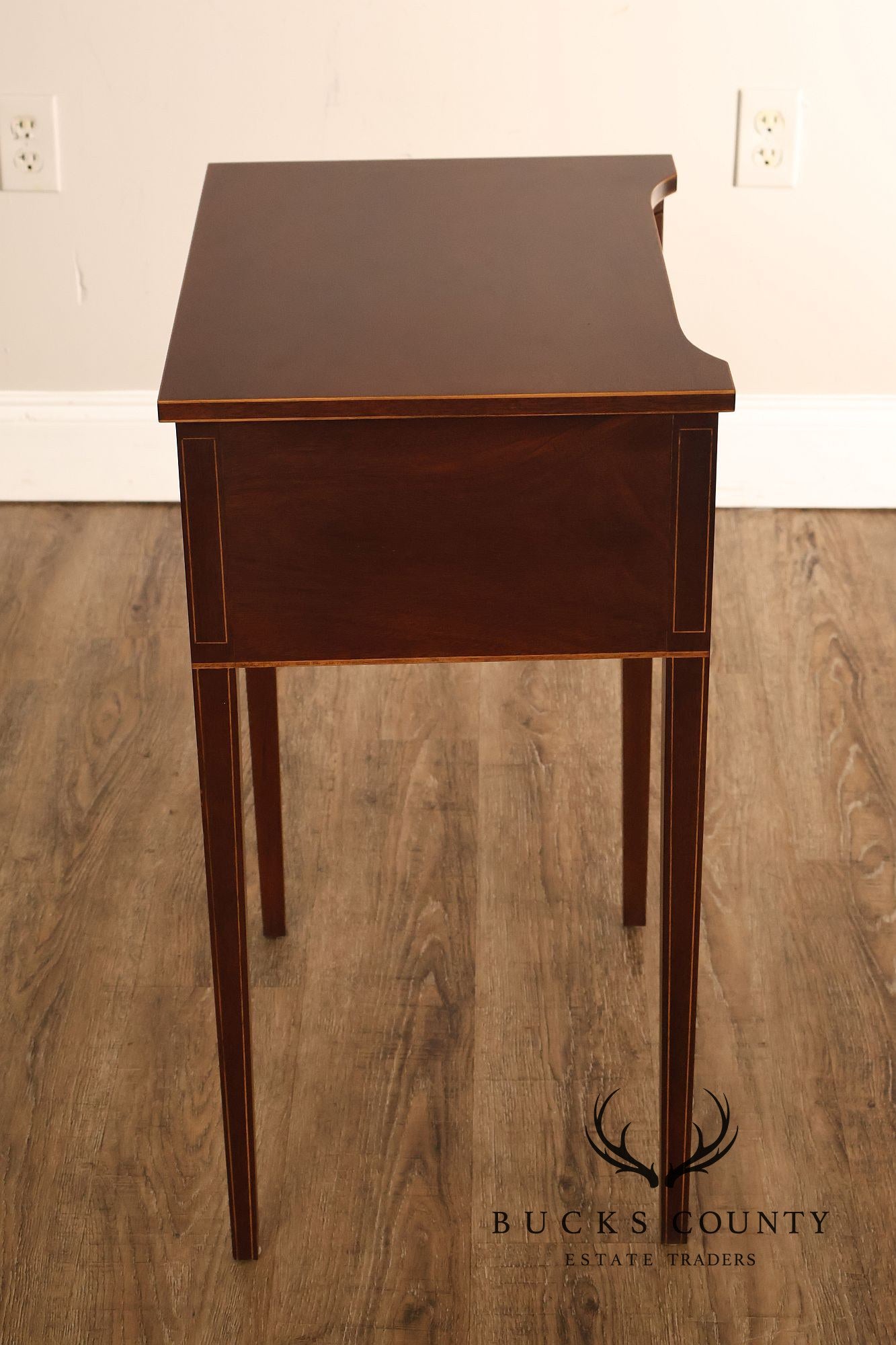 Stickley Colonial Williamsburg Mahogany Inlaid End Table