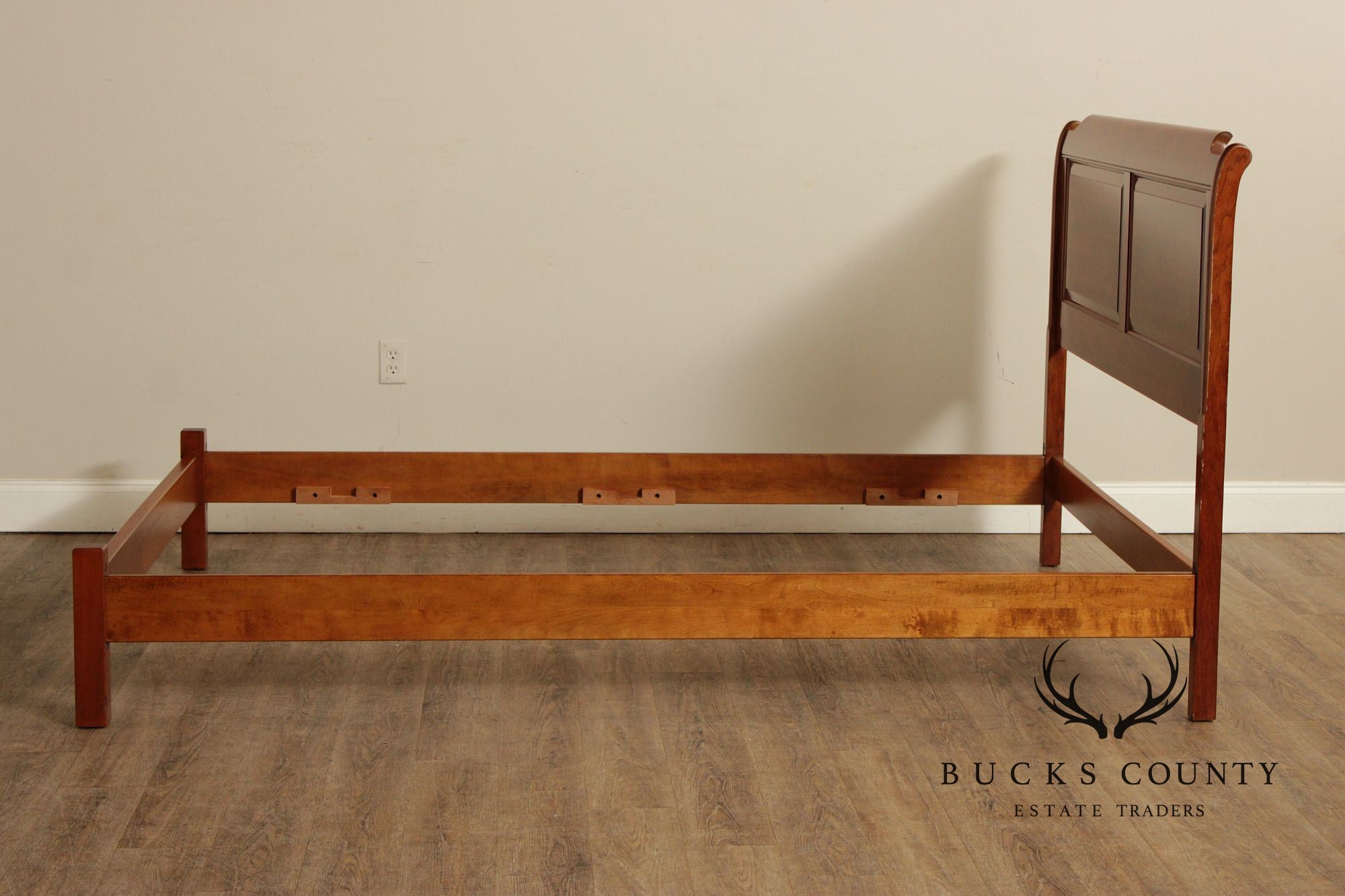 Stickley Traditional Cherry Queen Bed