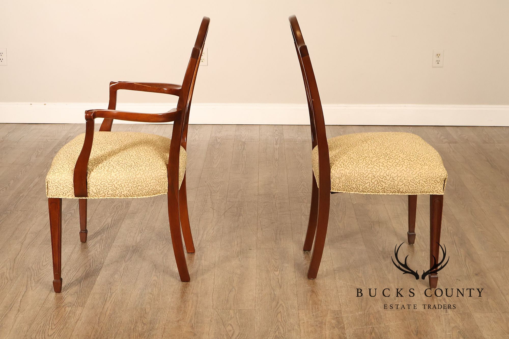 Stickley Hepplewhite Style Set of Eight Mahogany Shield Back Dining Chairs