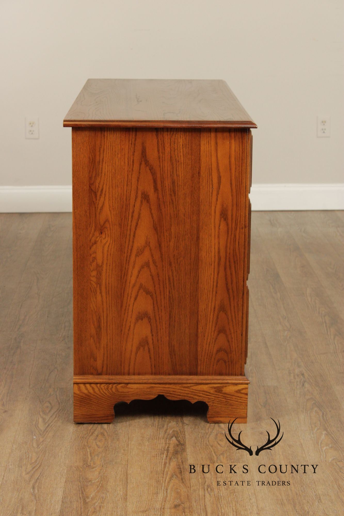 Ethan Allen 'Canterbury' Oak Bedroom Dresser