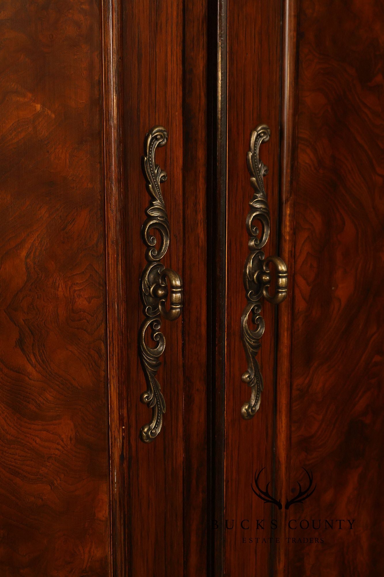 Drexel Heritage Hampshire Traditional Burl Wood Entertainment Armoire