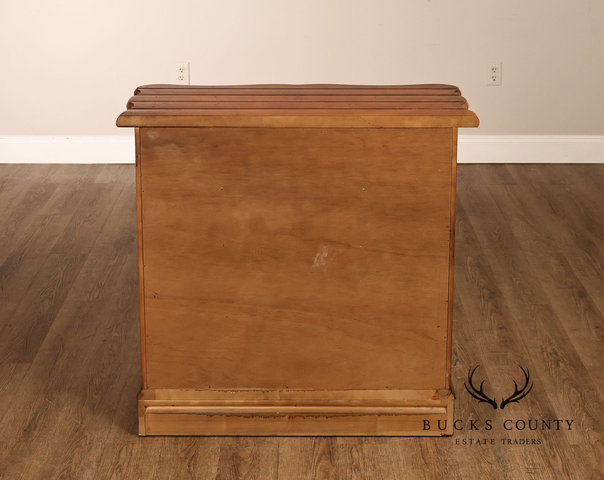 Century Furniture Georgian Style Pair of Blockfront Chests