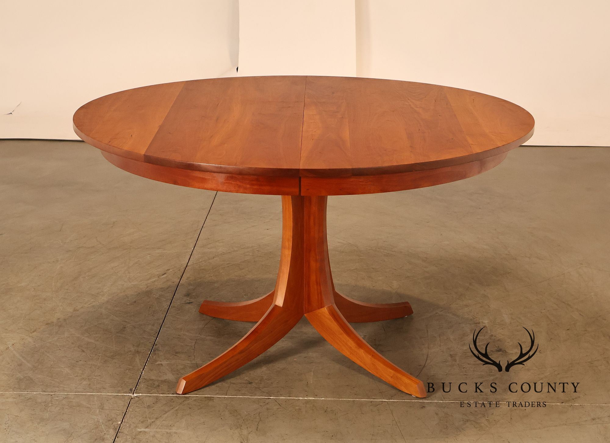 Thomas Moser Georgetown Round Cherry Pedestal Extension Dining Table