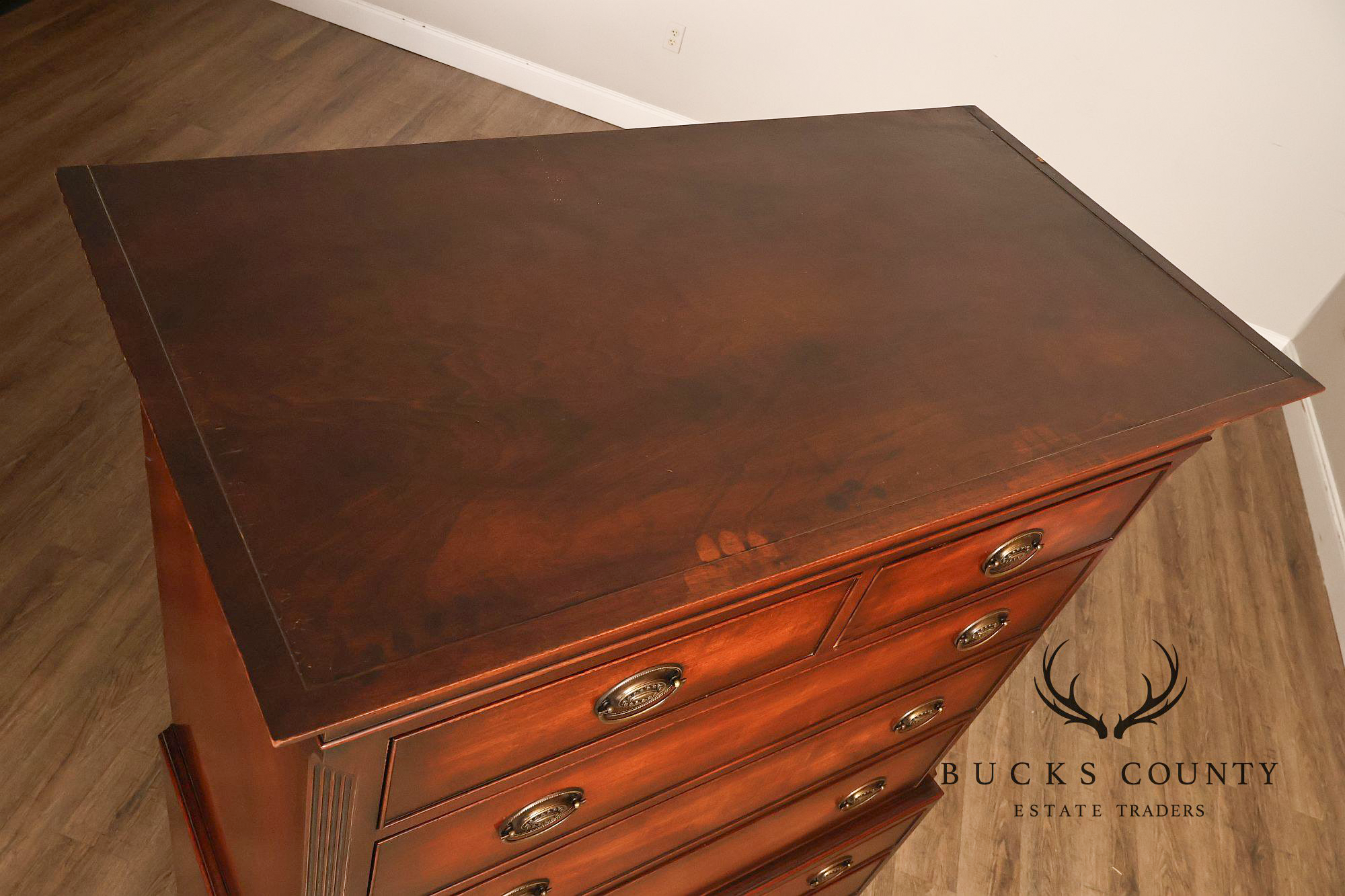 Kindel Georgian Style Mahogany Chest on Chest