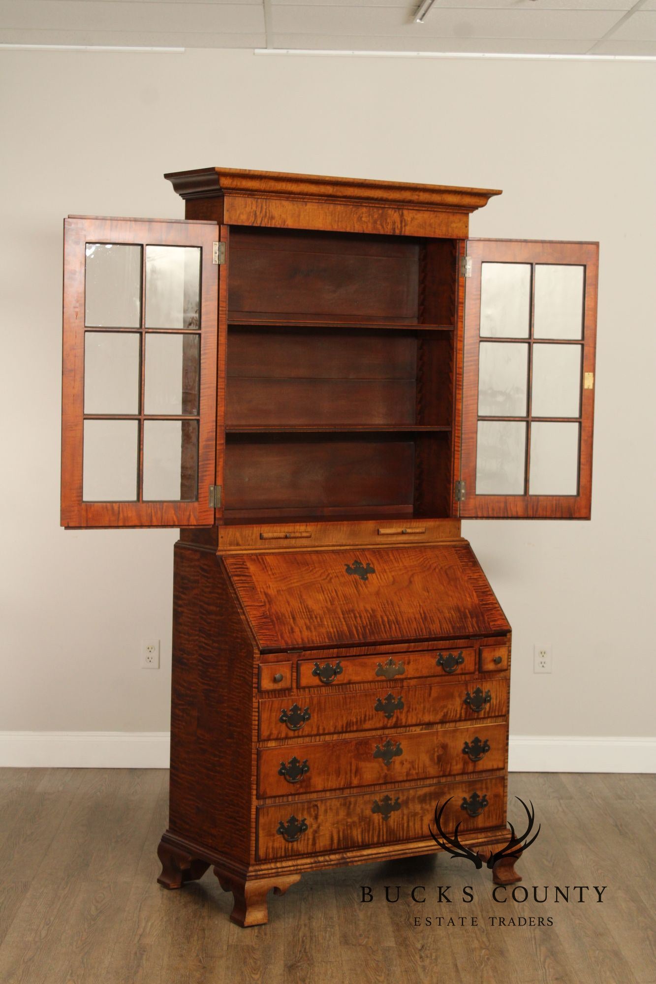 GREGG PERRY CUSTOM CRAFTED TIGER MAPLE SECRETARY DESK