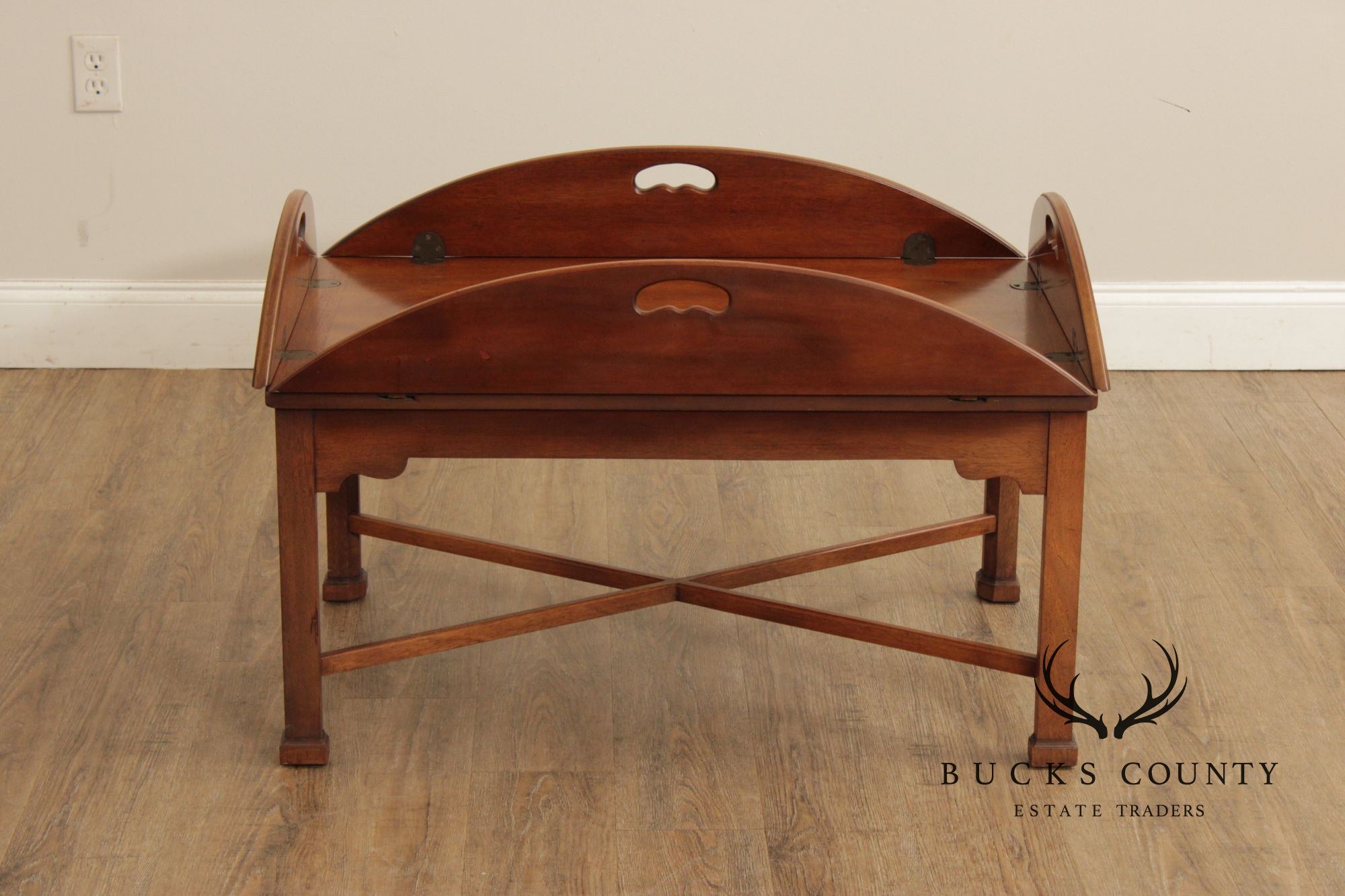 Heritage Chippendale Style Mahogany Butler's Tray Table