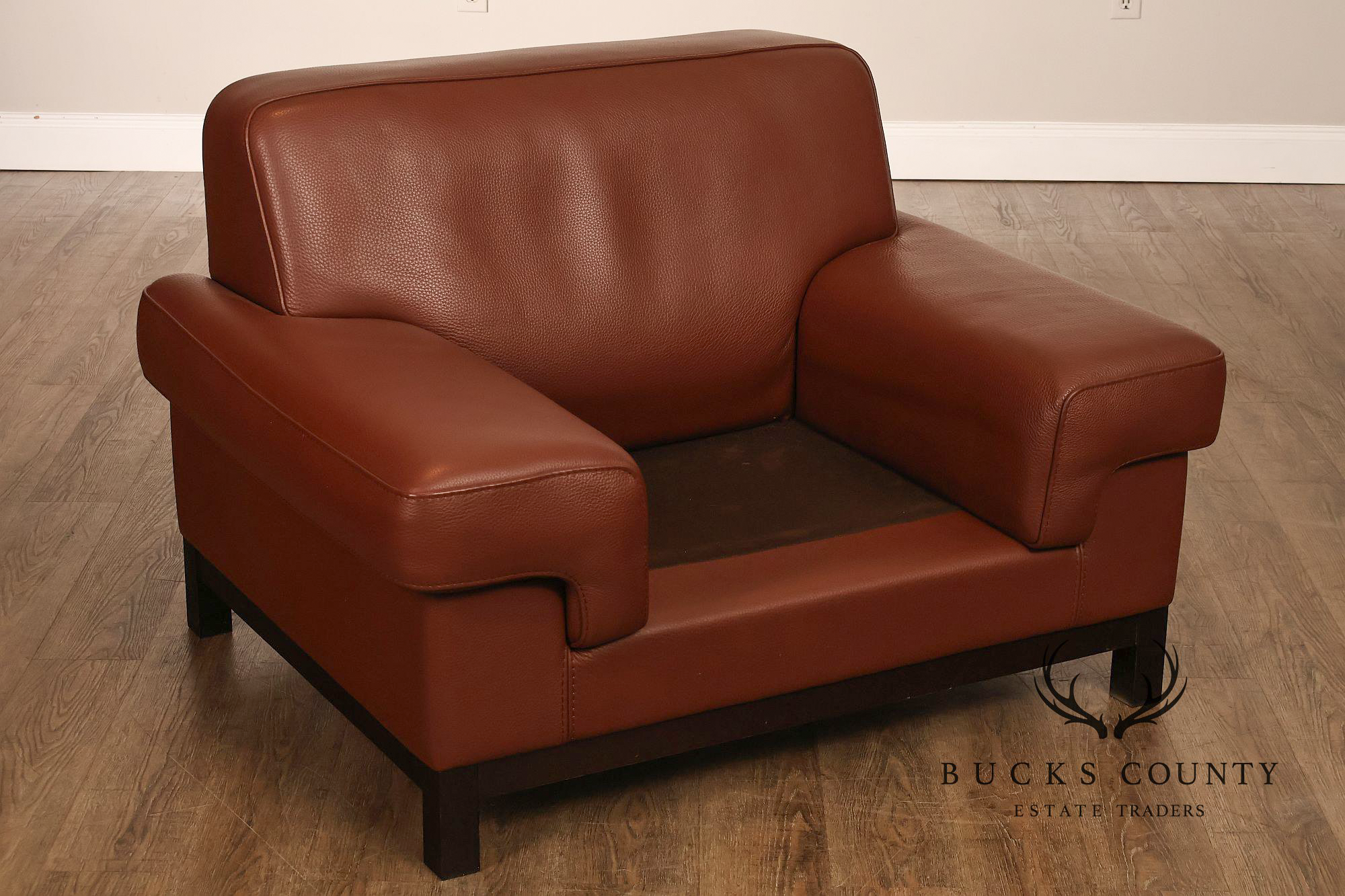 Formenti Pair of Italian Leather Lounge Chairs