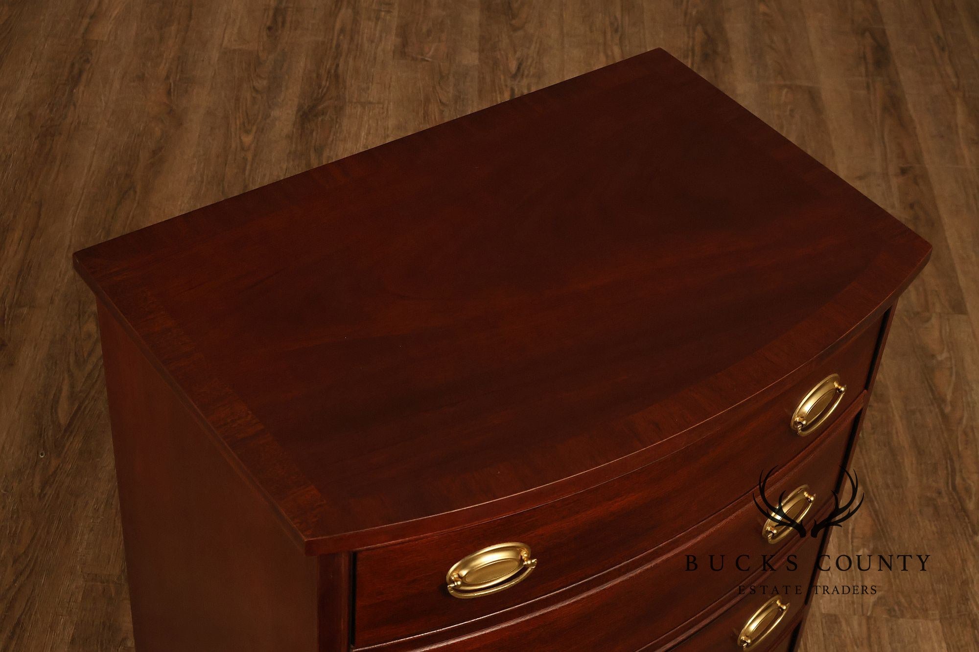 Thomasville Hepplewhite Style Pair Of Mahogany Bow Front Chest Nightstands