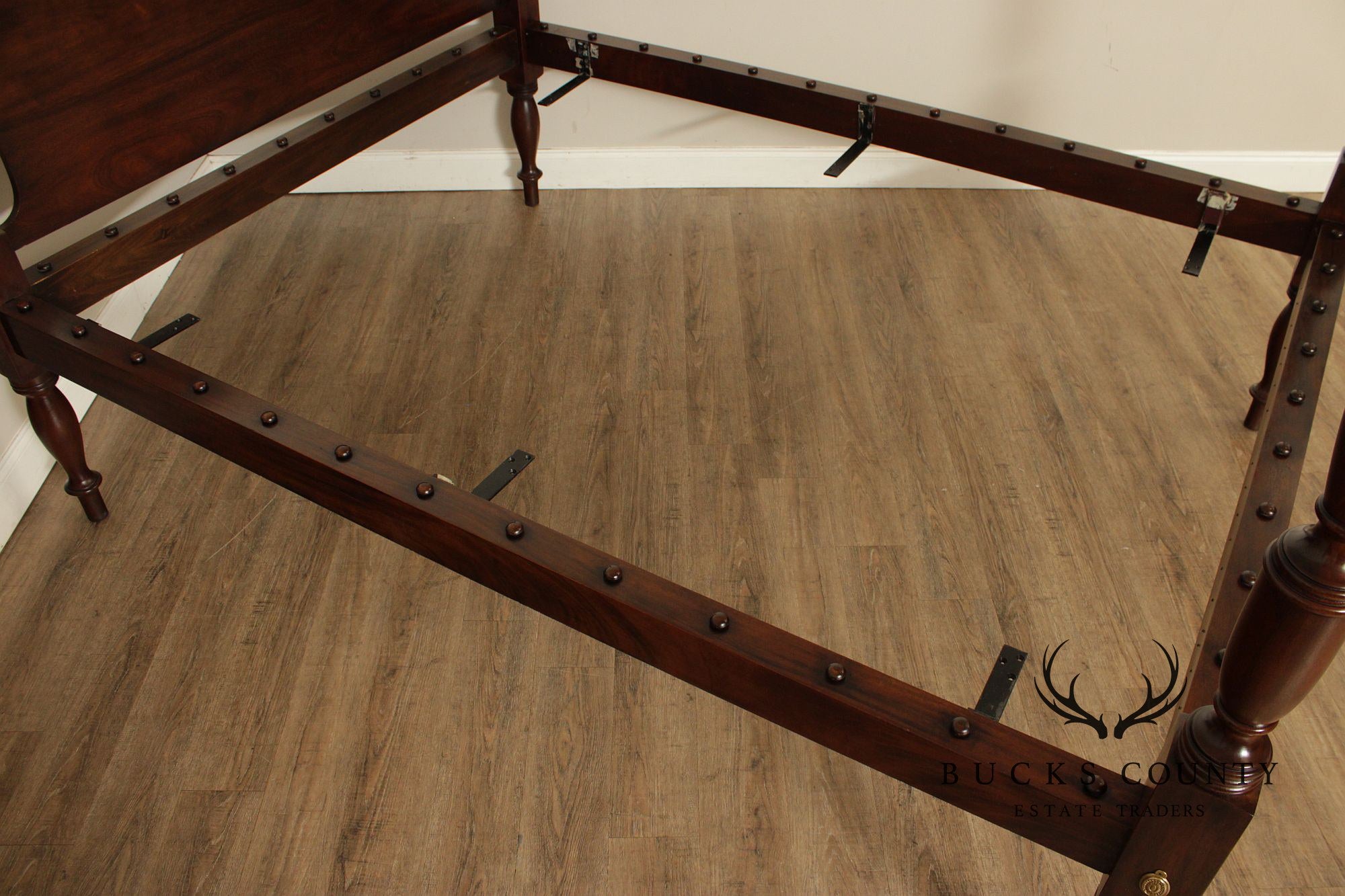 Henkel Harris Mahogany Queen Poster Bed