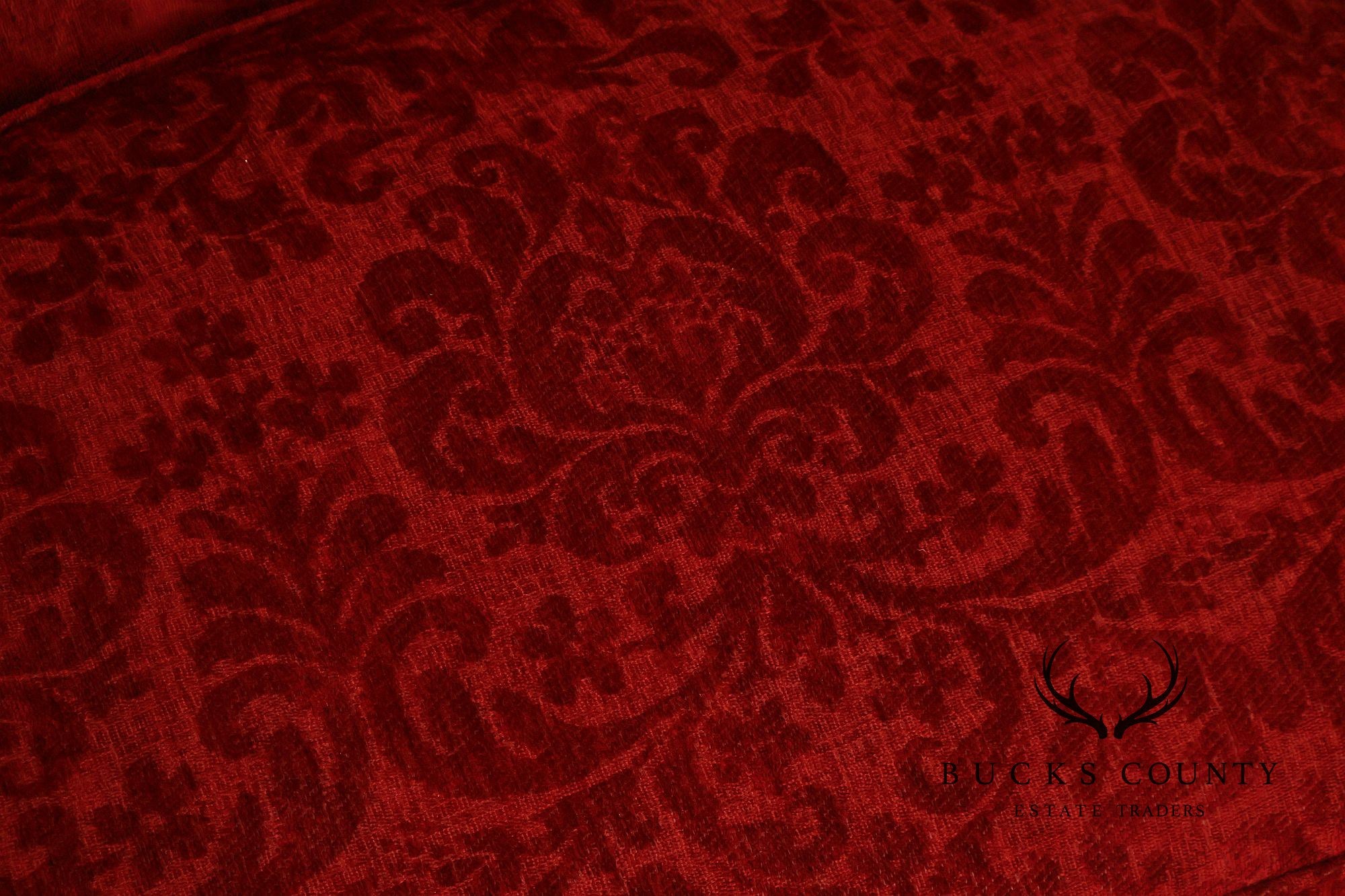 Henredon Louis XV Style Pair Of Red Upholstered Bergère Lounge Chairs
