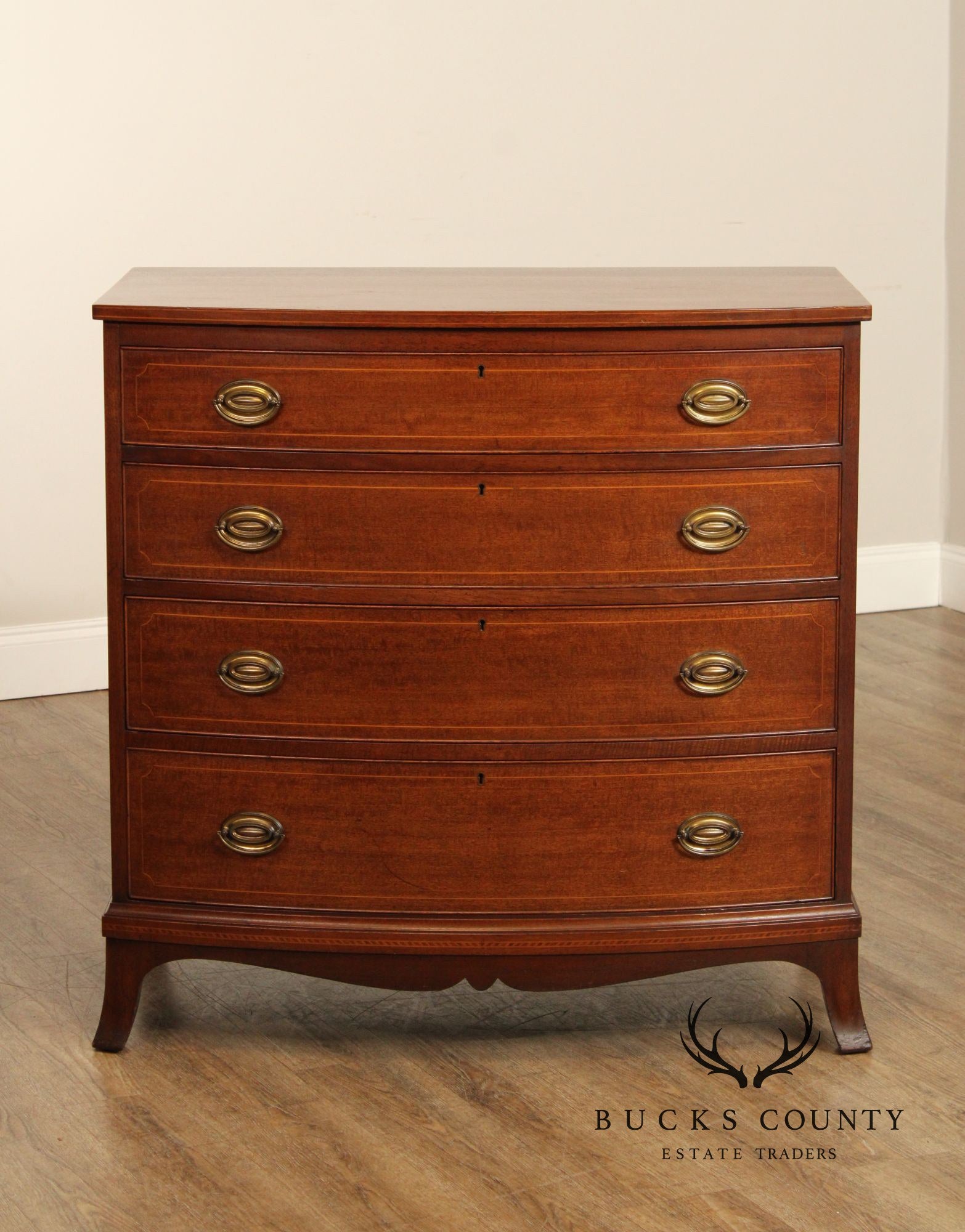 Biggs Hepplewhite Style Mahogany Chest of Drawers