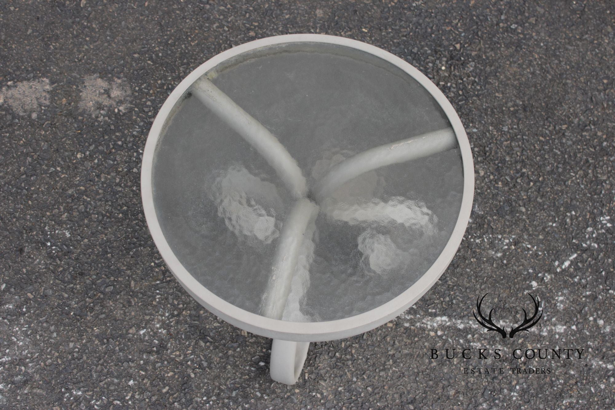 Woodard 'Ramsgate' Glass Top Aluminum Outdoor Round Patio Side Table