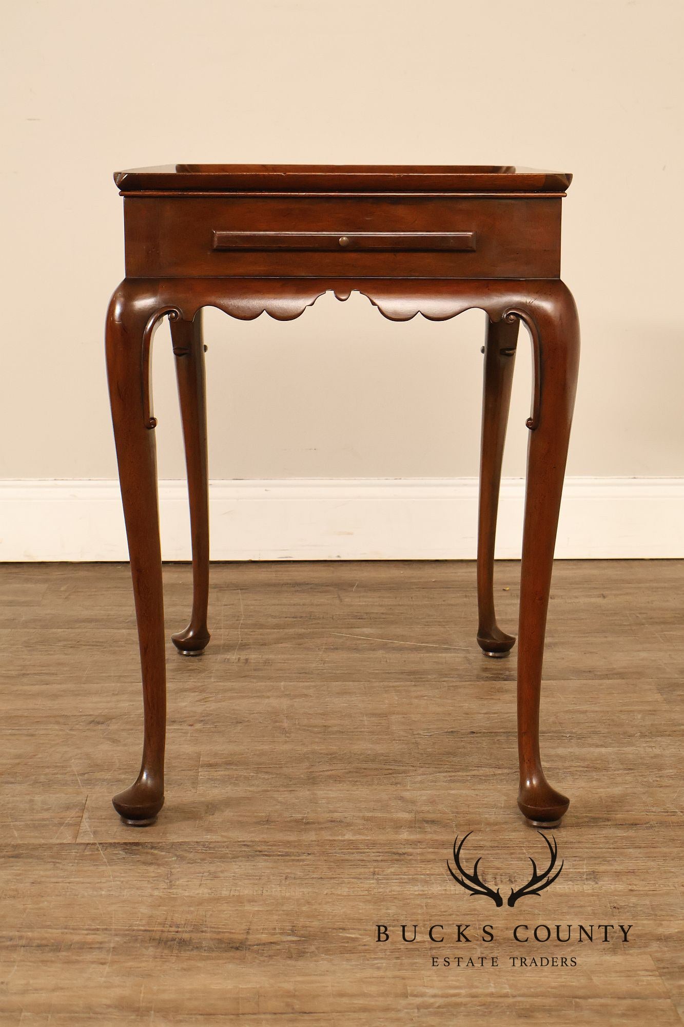 Kittinger Colonial Williamsburg Mahogany Queen Anne Tea Table
