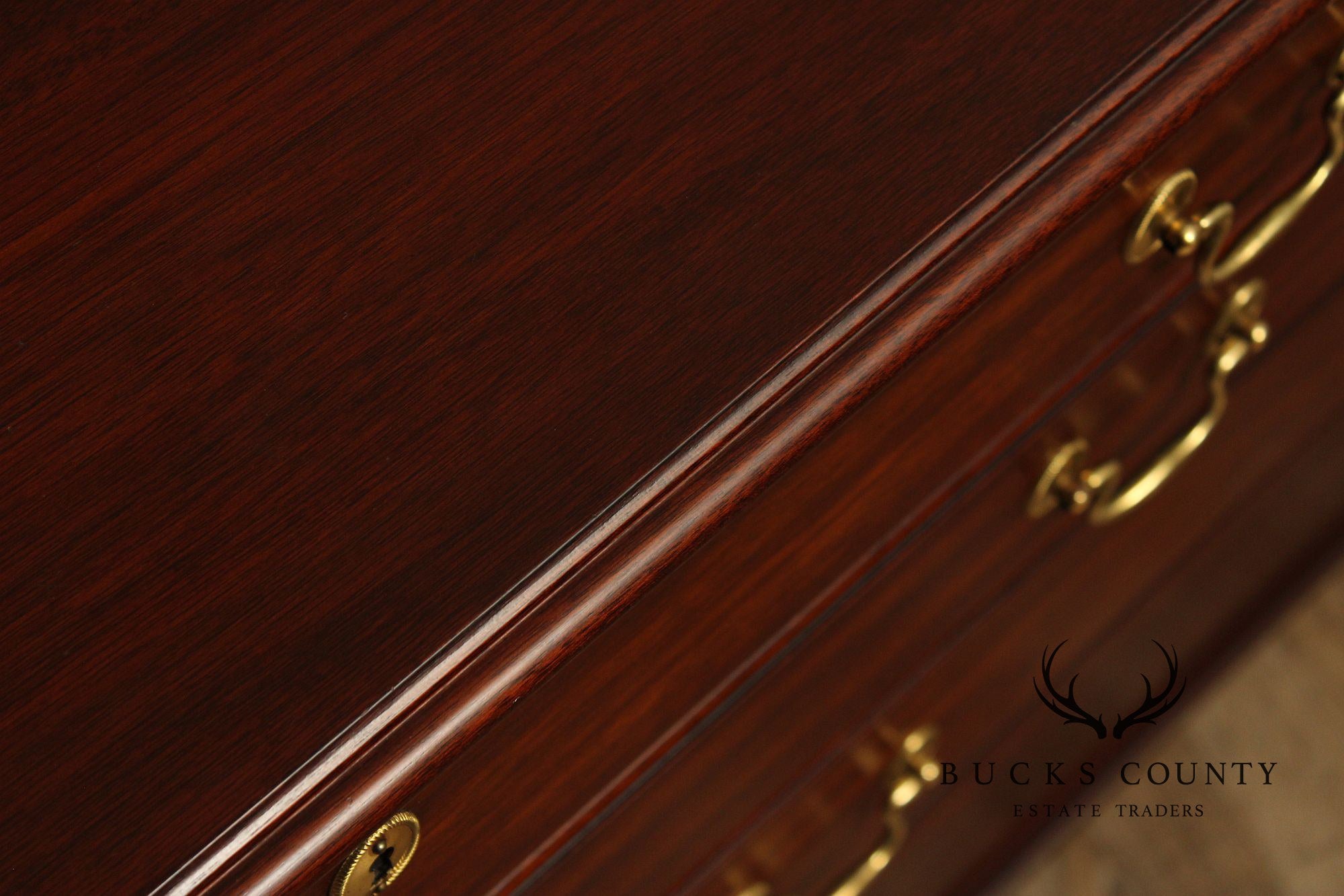 Henkel Harris Georgian Style Mahogany Ten Drawer Dresser