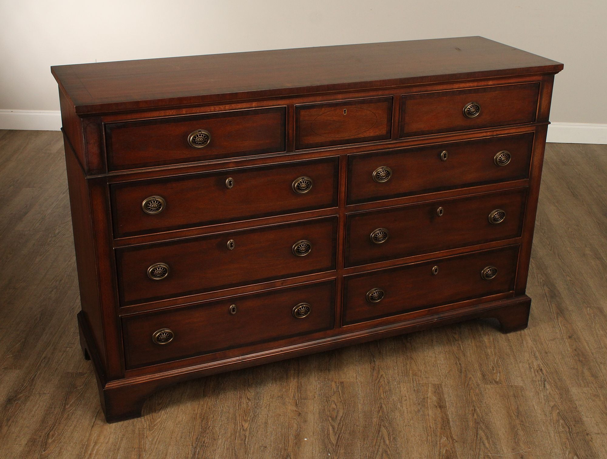 Henredon Georgian Style Mahogany Double Chest