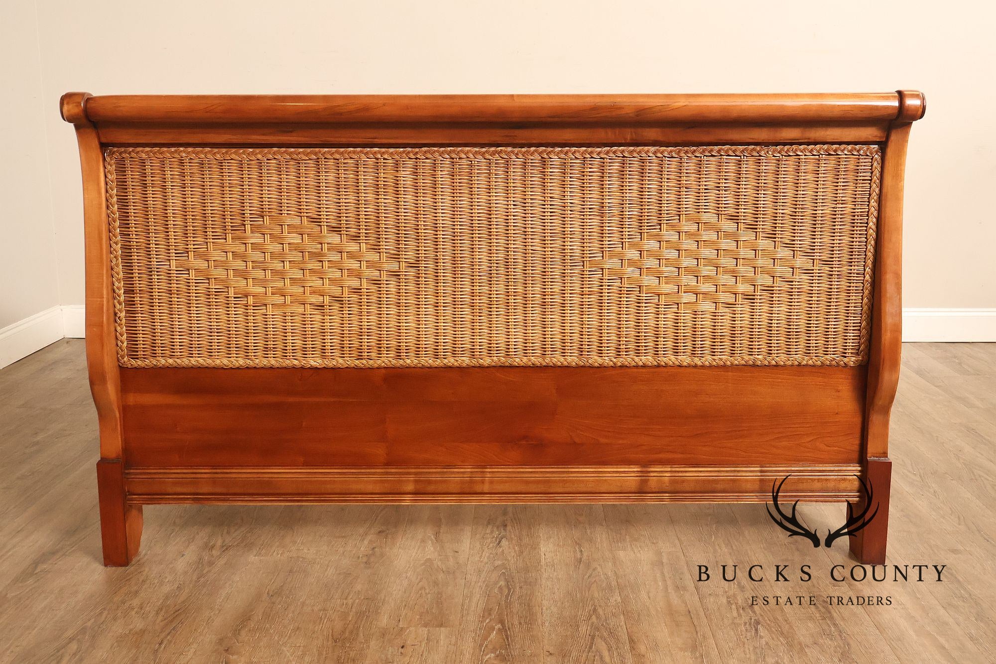 Lexington Cherry And Wicker Queen Sleigh Bed