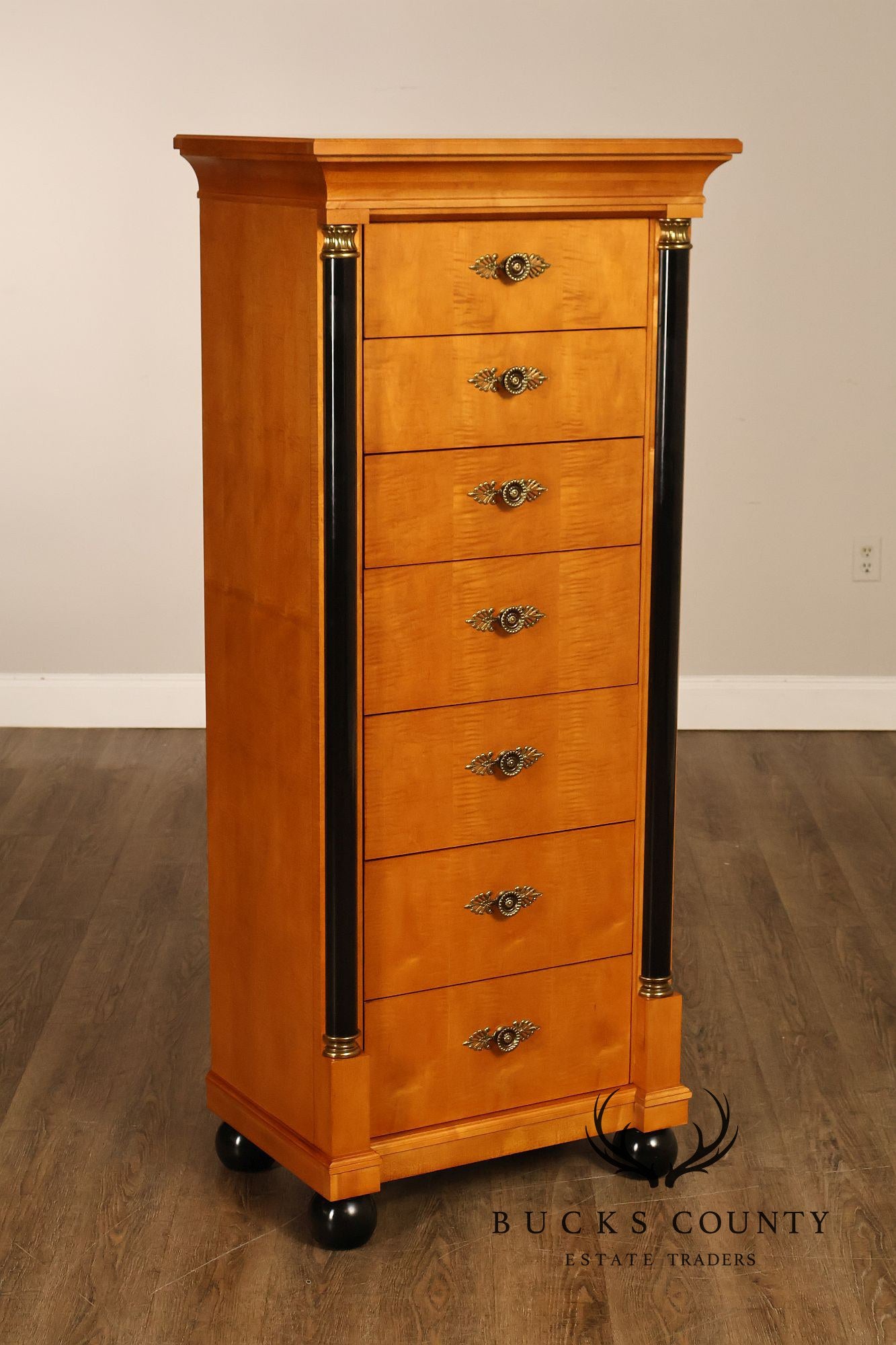 Thomasville Grand Classics Collection Empire Style Lingerie Chest