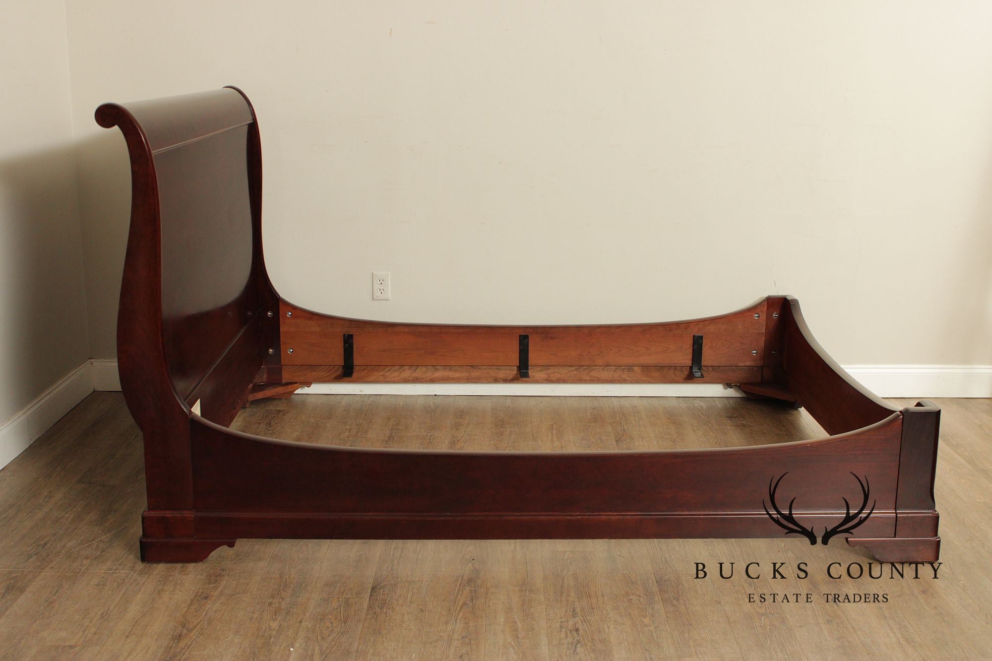 Stickley Marseilles Cherry Louis Philippe Style Queen Sleigh Bed